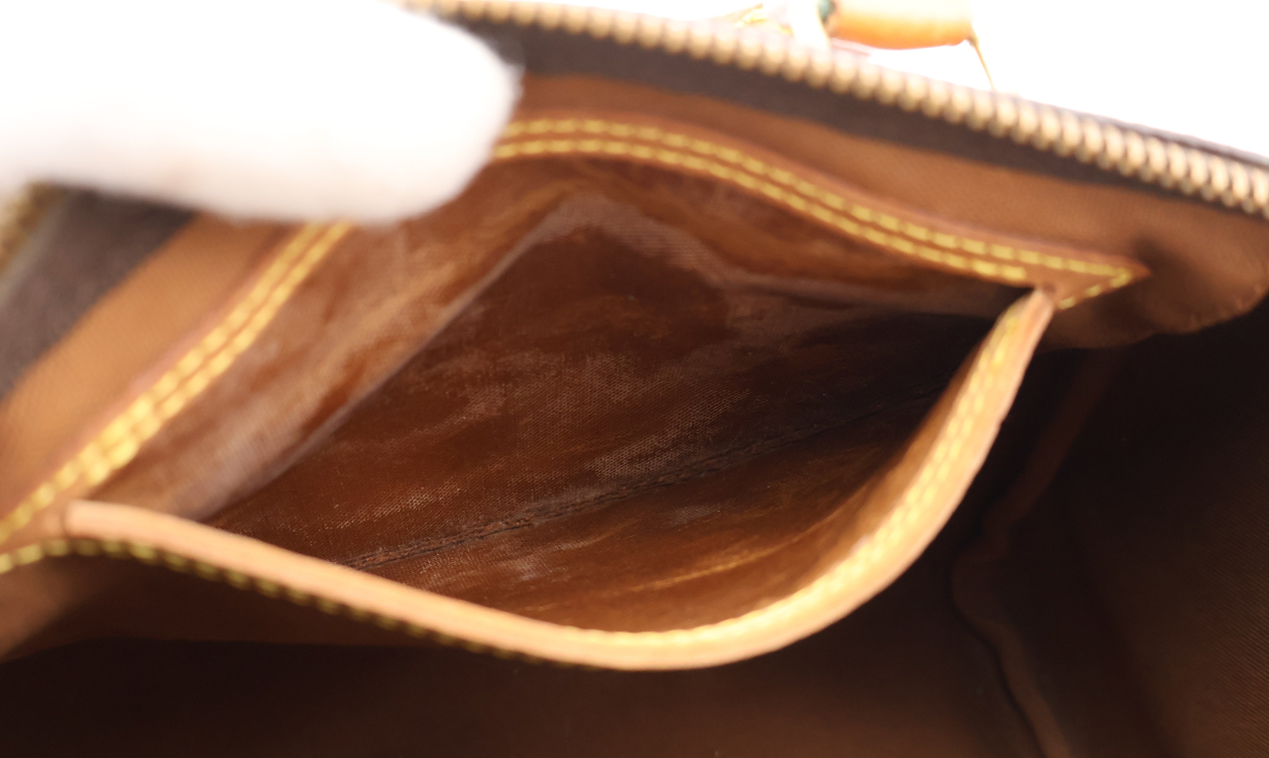 Louis Vuitton Speedy 25