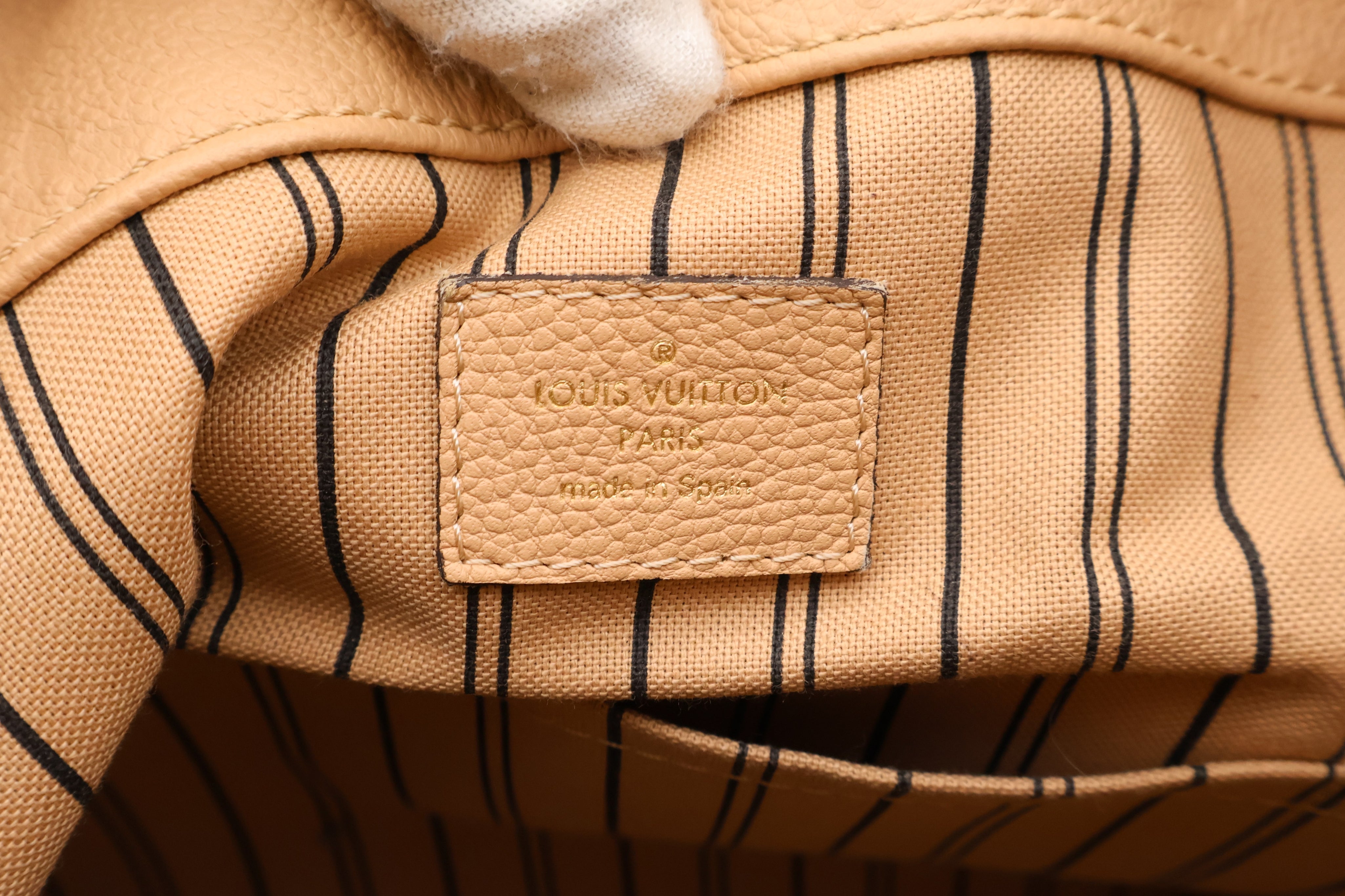 Louis Vuitton Artsy MM Empreinte