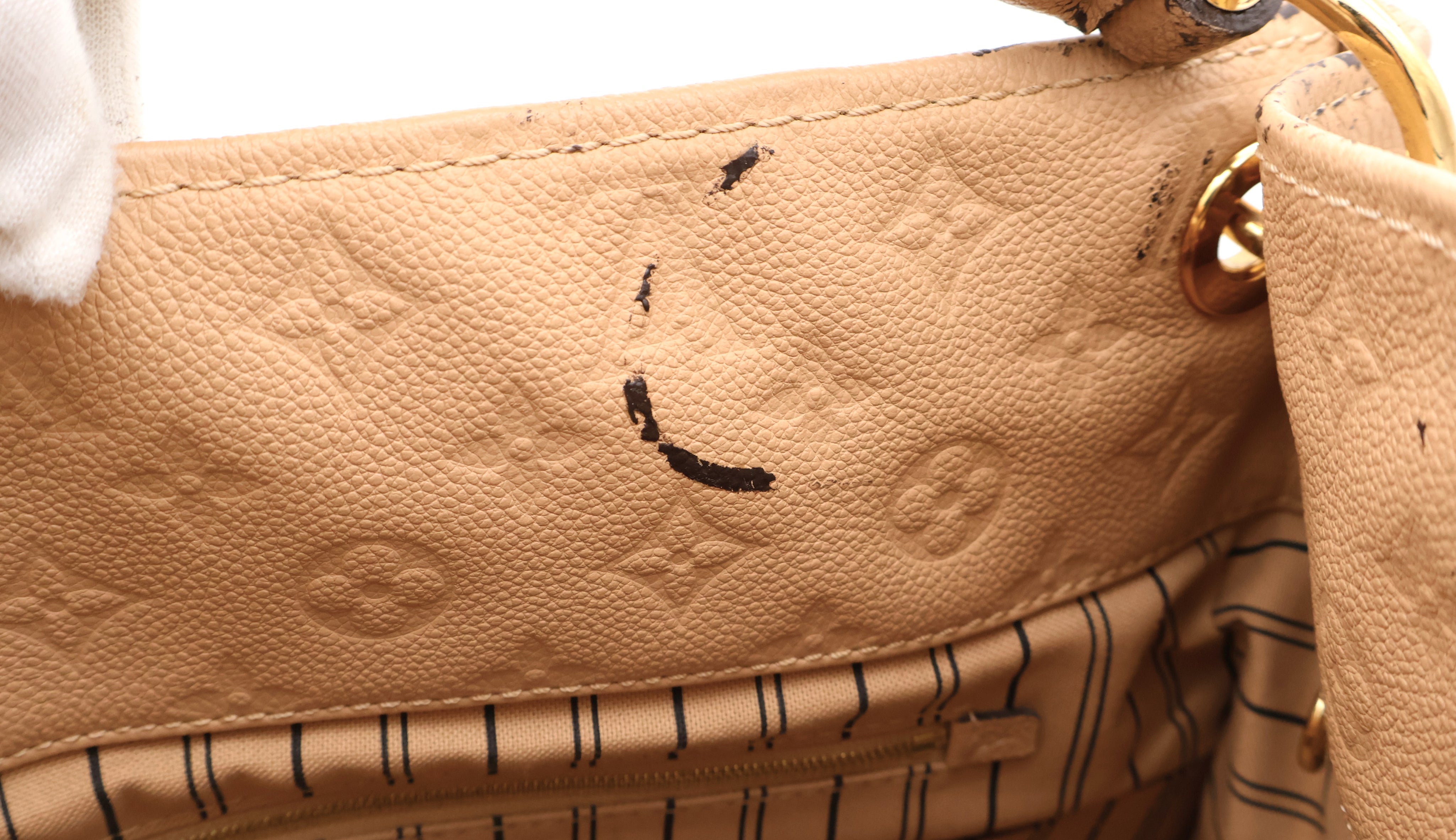 Louis Vuitton Artsy MM Empreinte