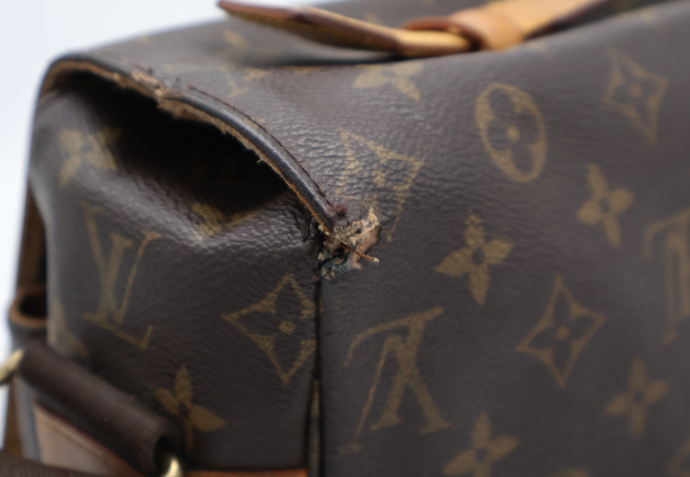 Louis Vuitton Broadway