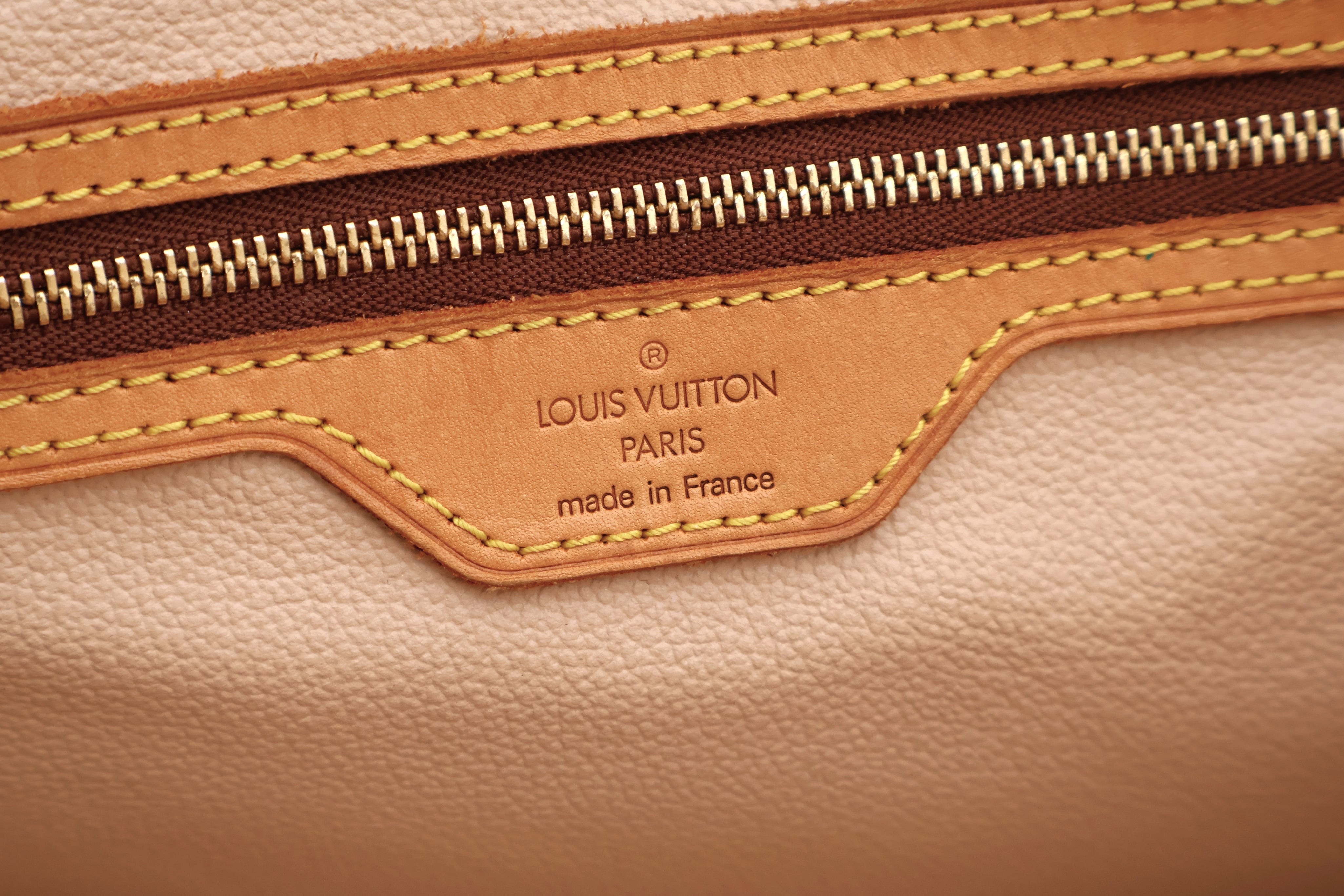 Louis Vuitton Bucket GM