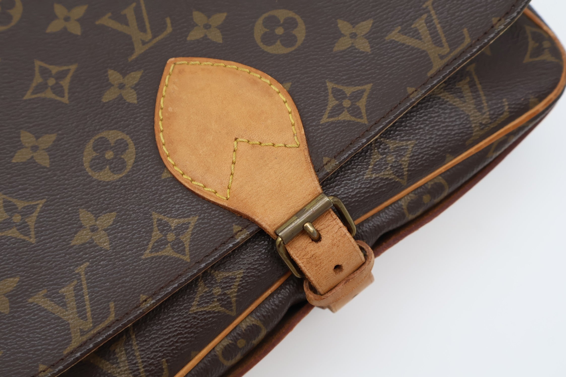 Louis Vuitton Cartouchiere GM