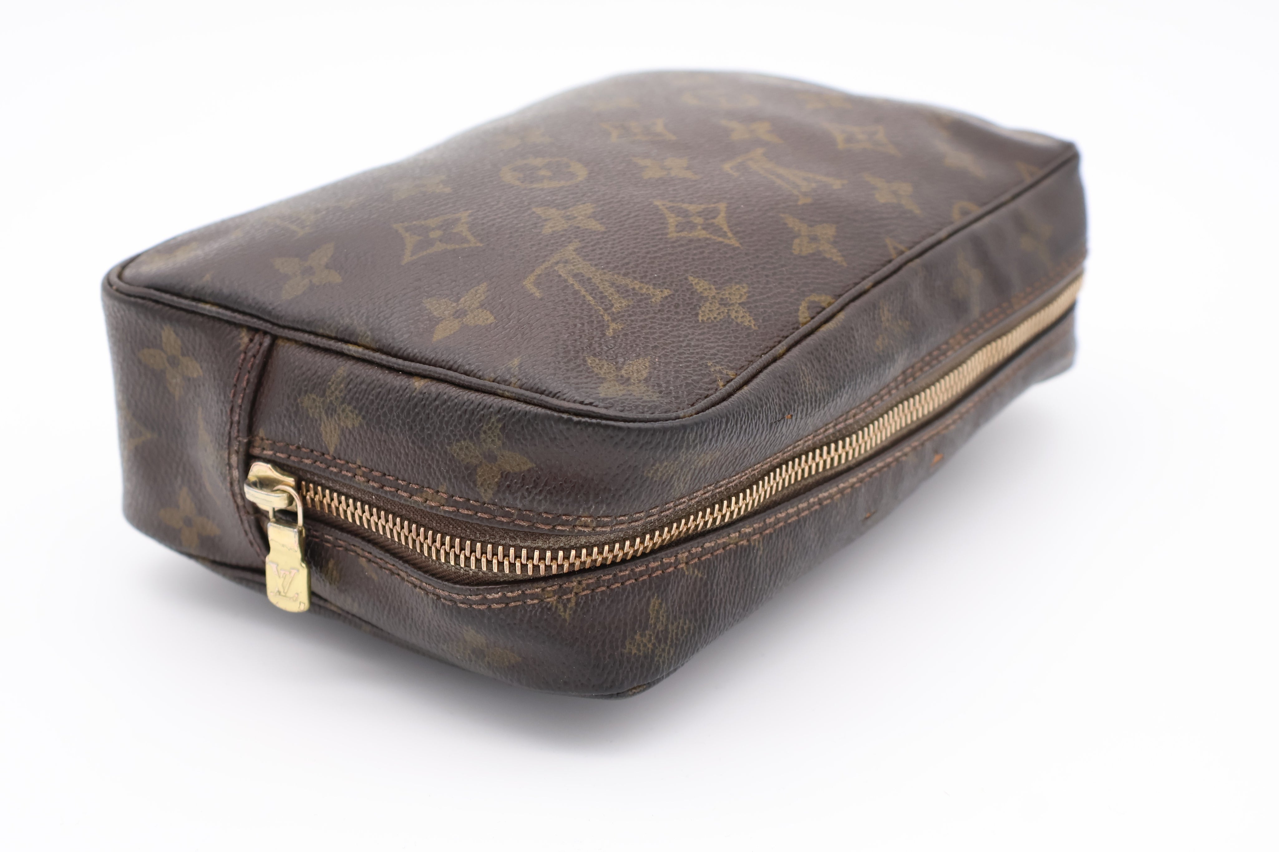Louis Vuitton Trousse Toilette 23