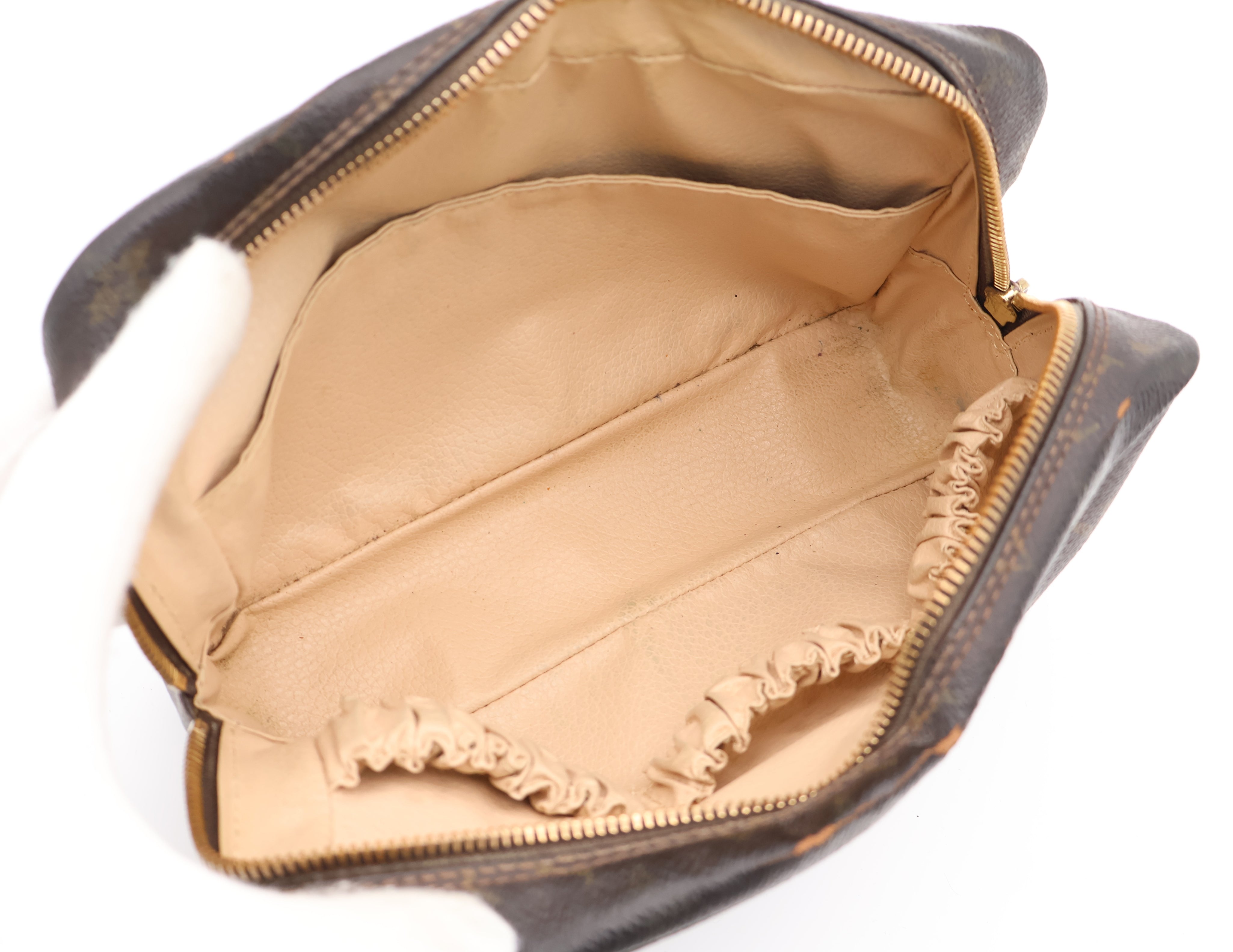 Louis Vuitton Trousse Toilette 23