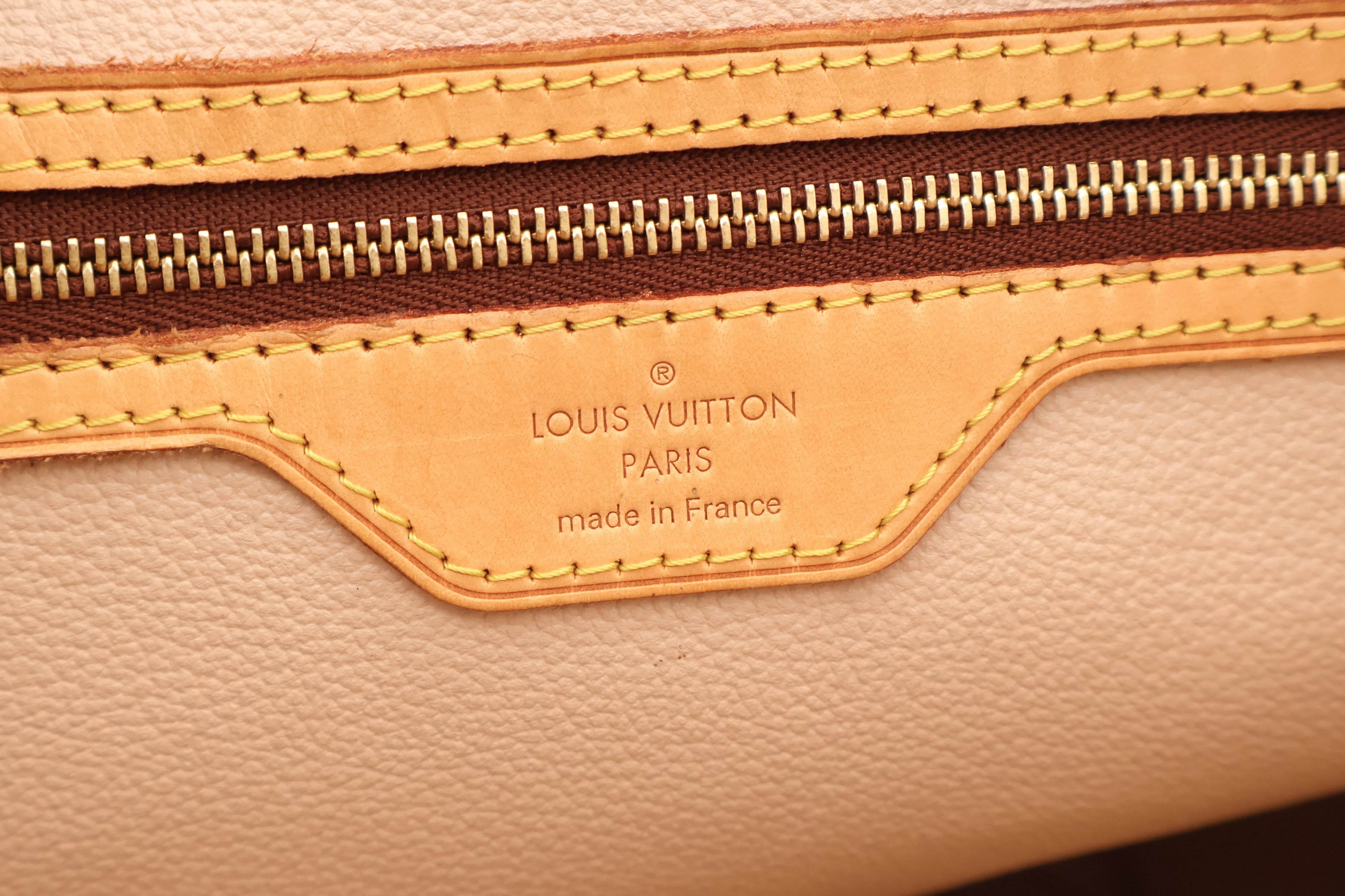 Louis Vuitton Bucket GM