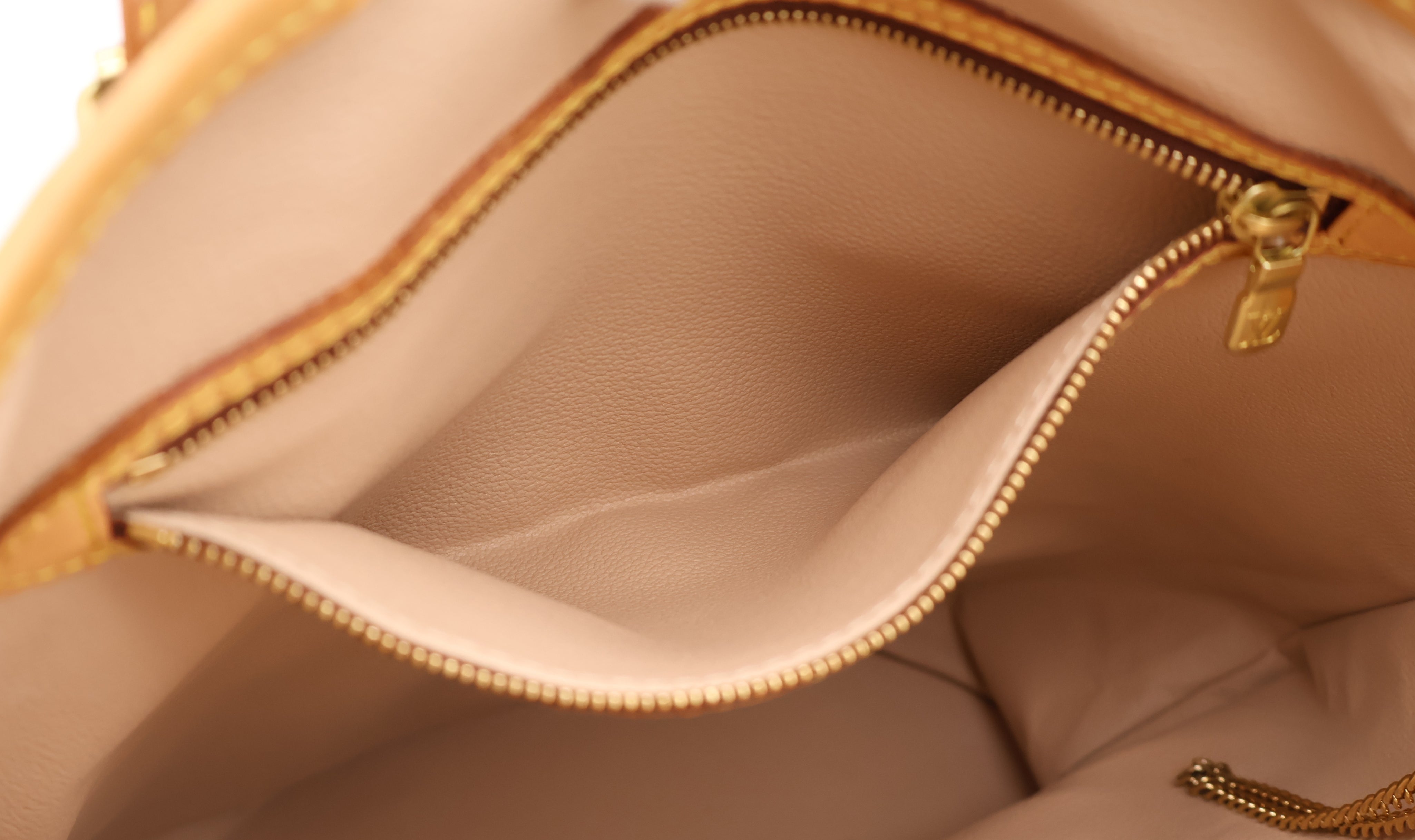 Louis Vuitton Bucket GM