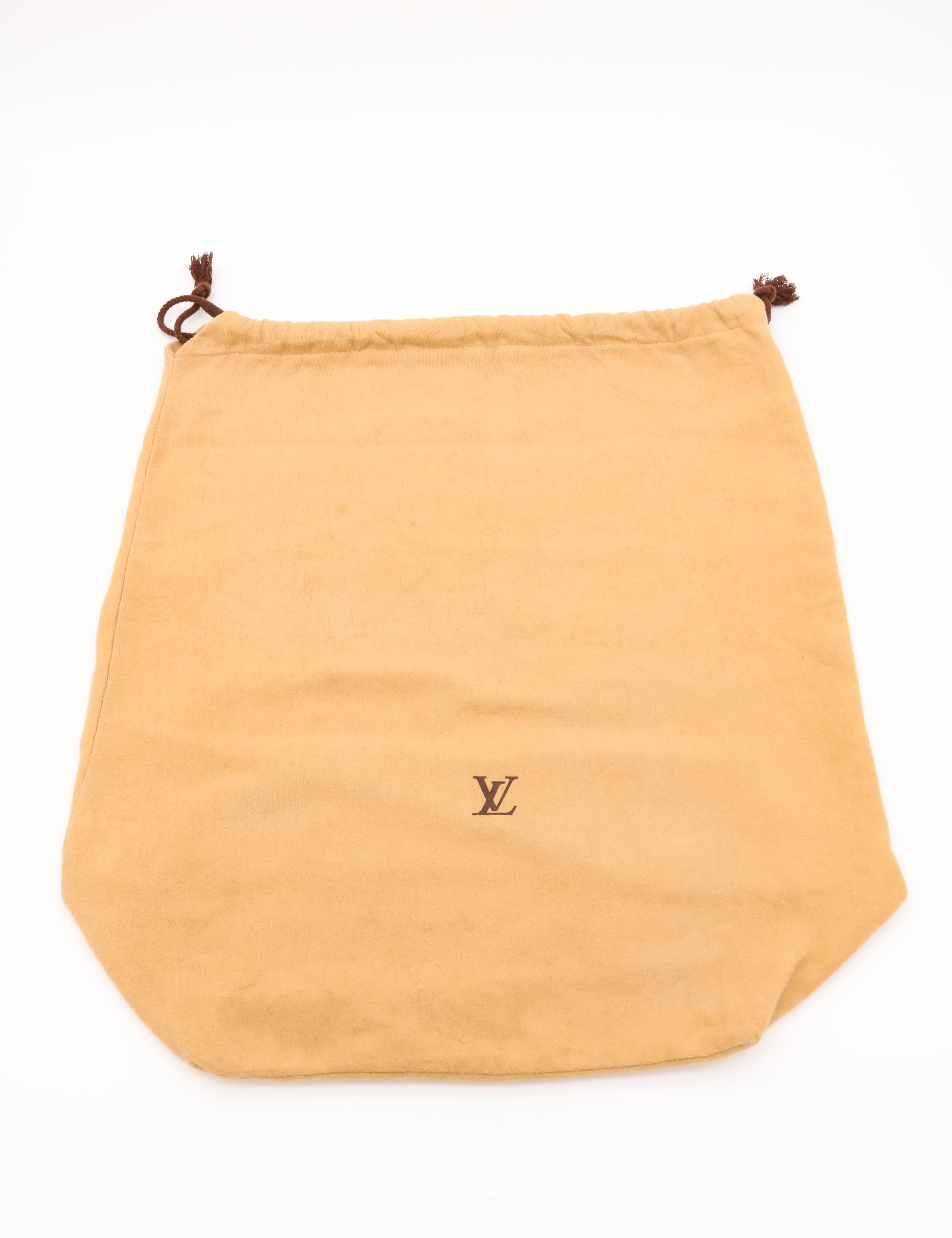 Louis Vuitton Bucket GM