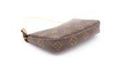 Louis Vuitton Bucket Pochette