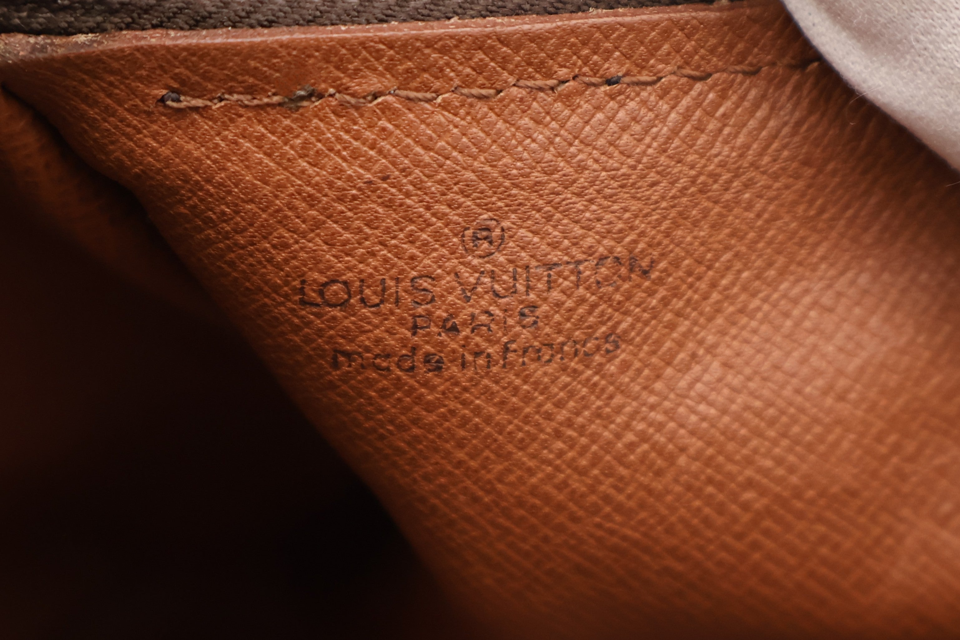 Louis Vuitton Papillon 26