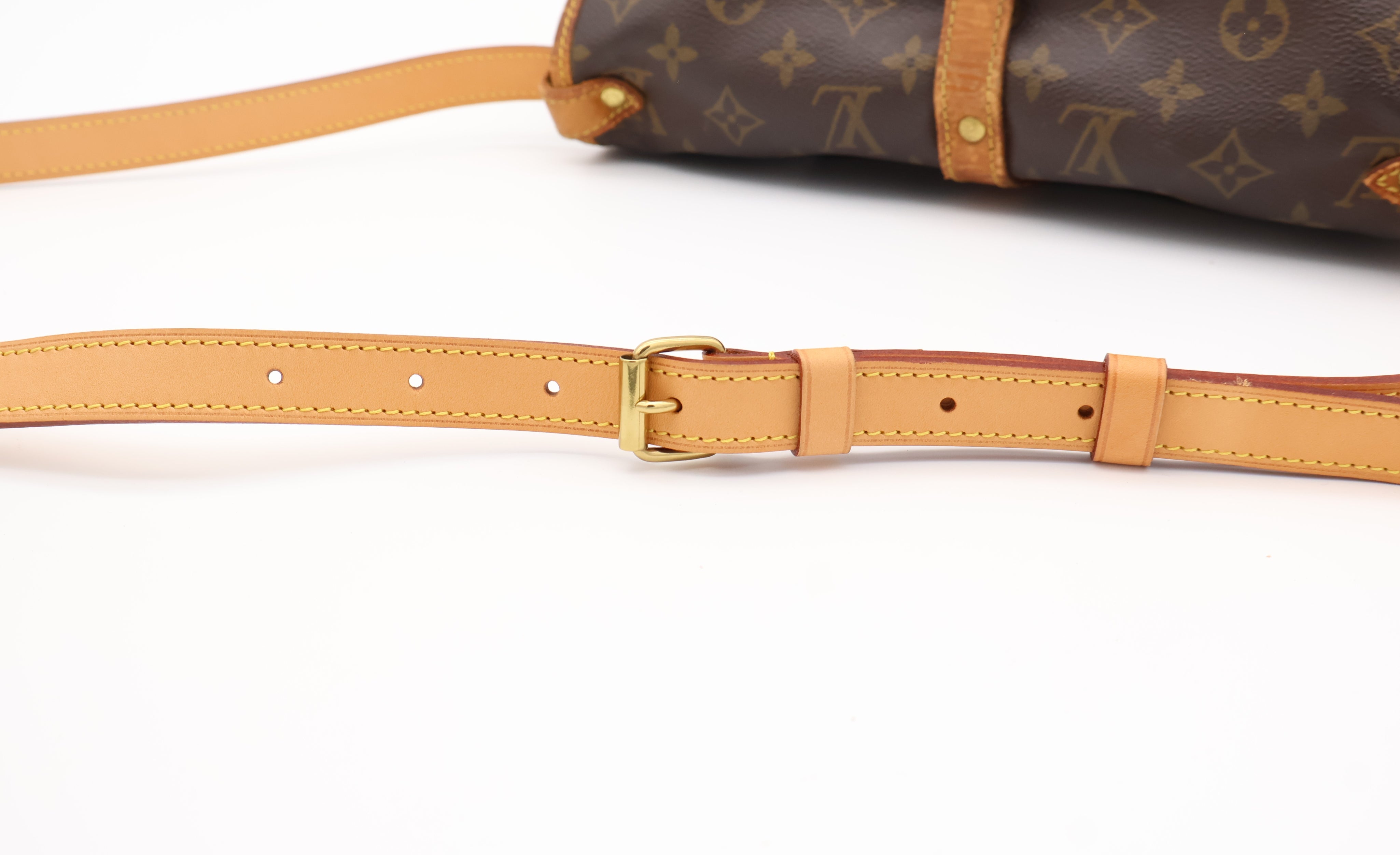 Louis Vuitton Saumur 30
