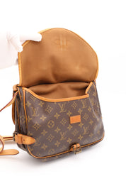 Louis Vuitton Saumur 30
