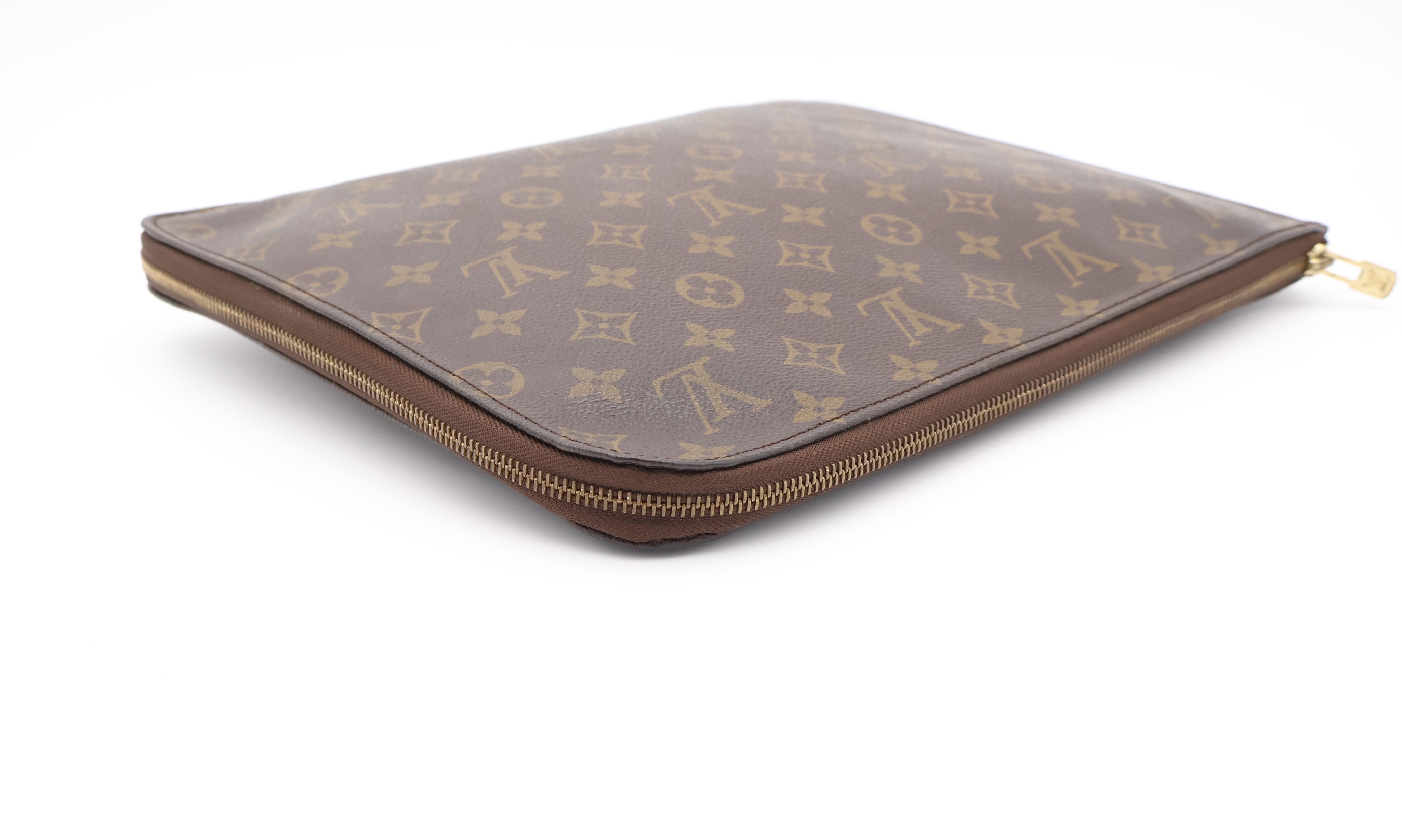 Louis Vuitton Documents Kotelo
