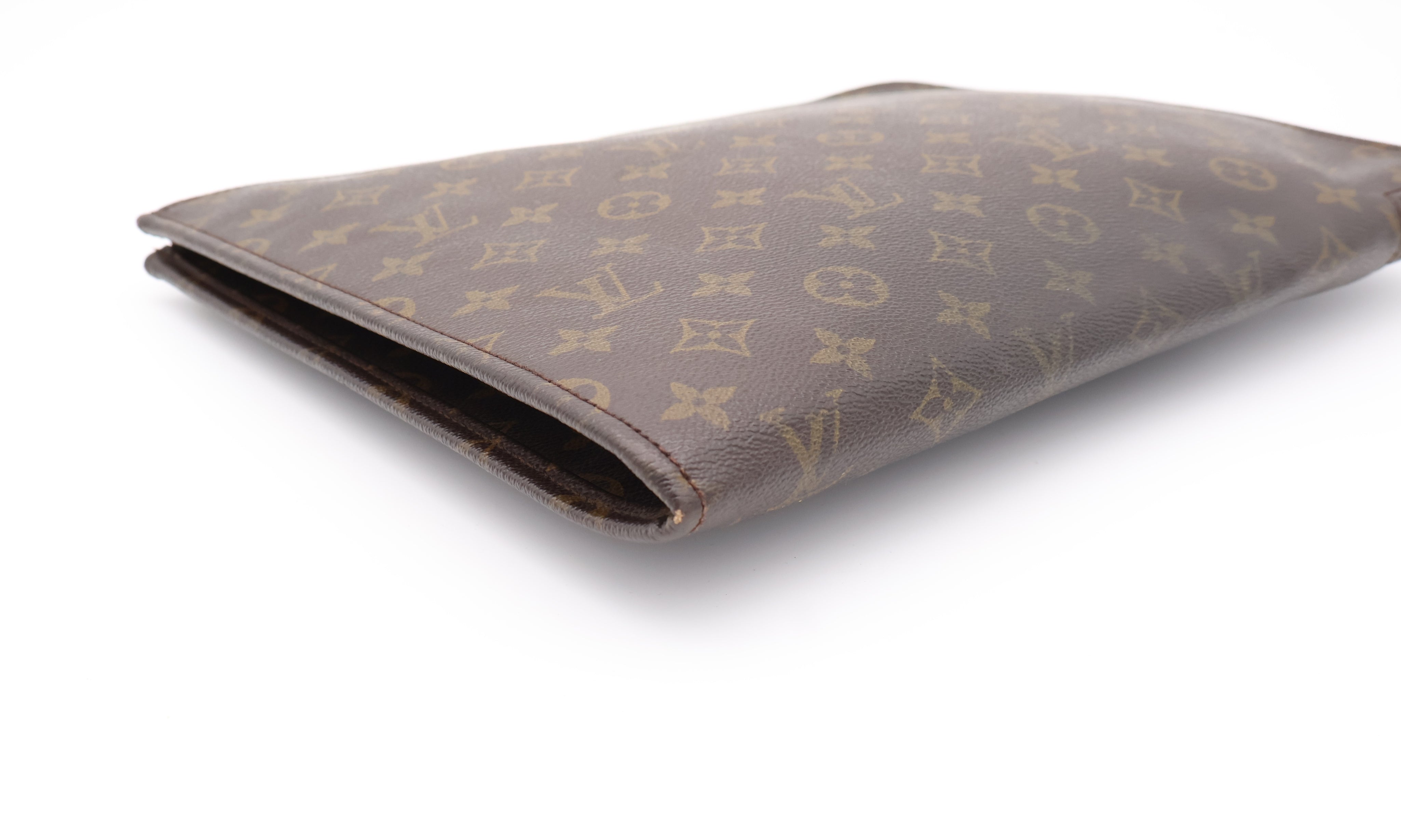 Louis Vuitton Documents Kotelo