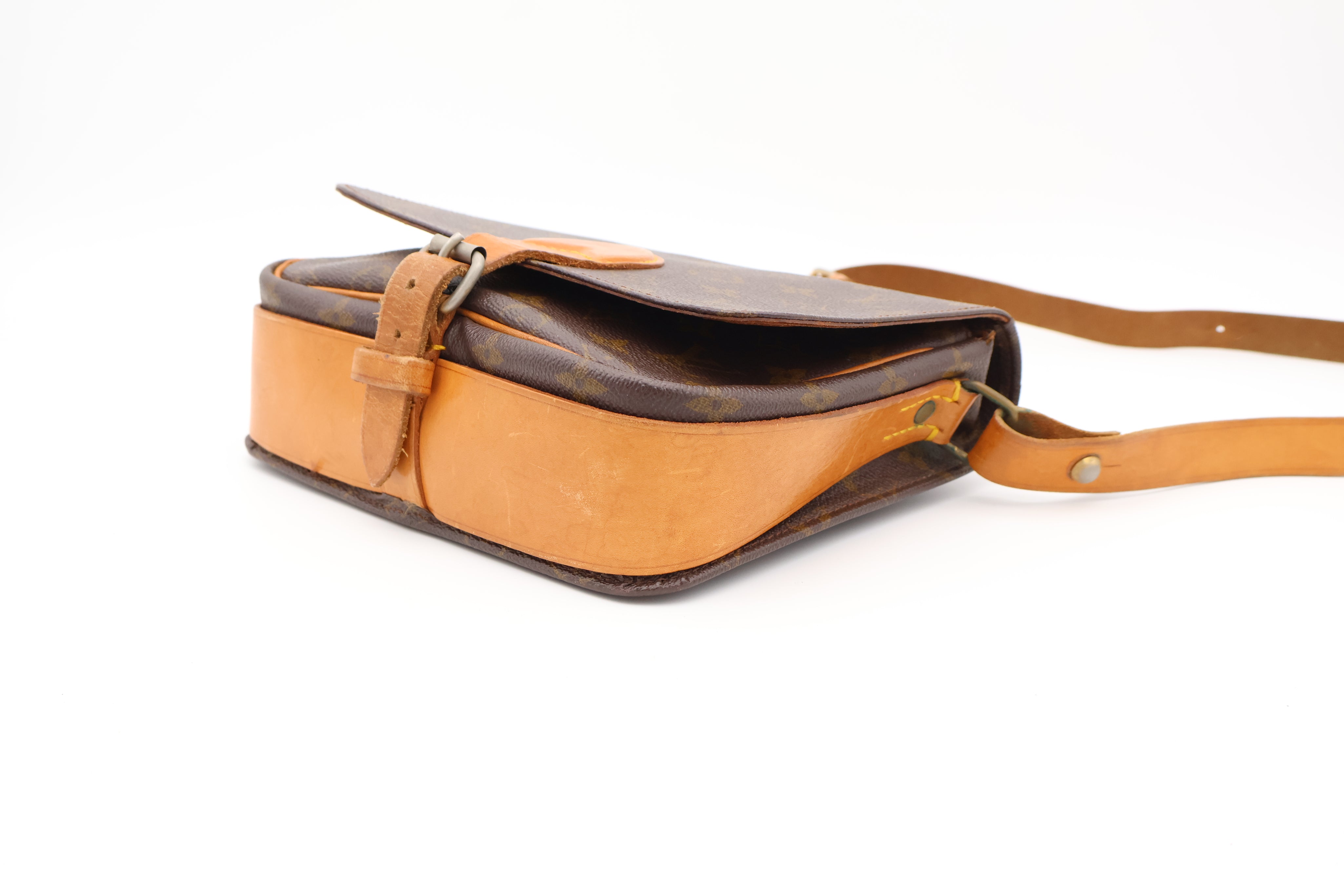 Louis Vuitton Cartouchière MM