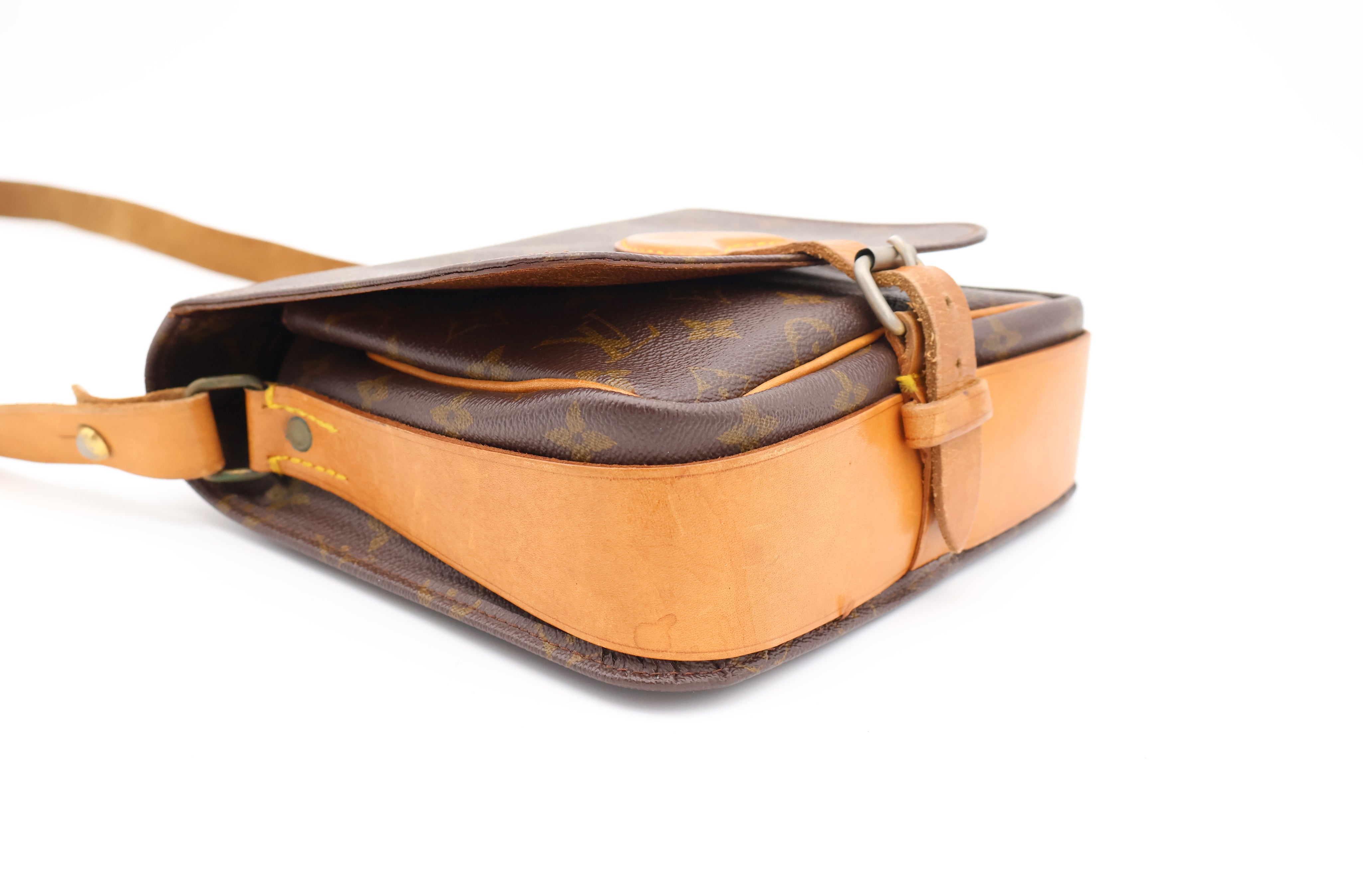 Louis Vuitton Cartouchière MM
