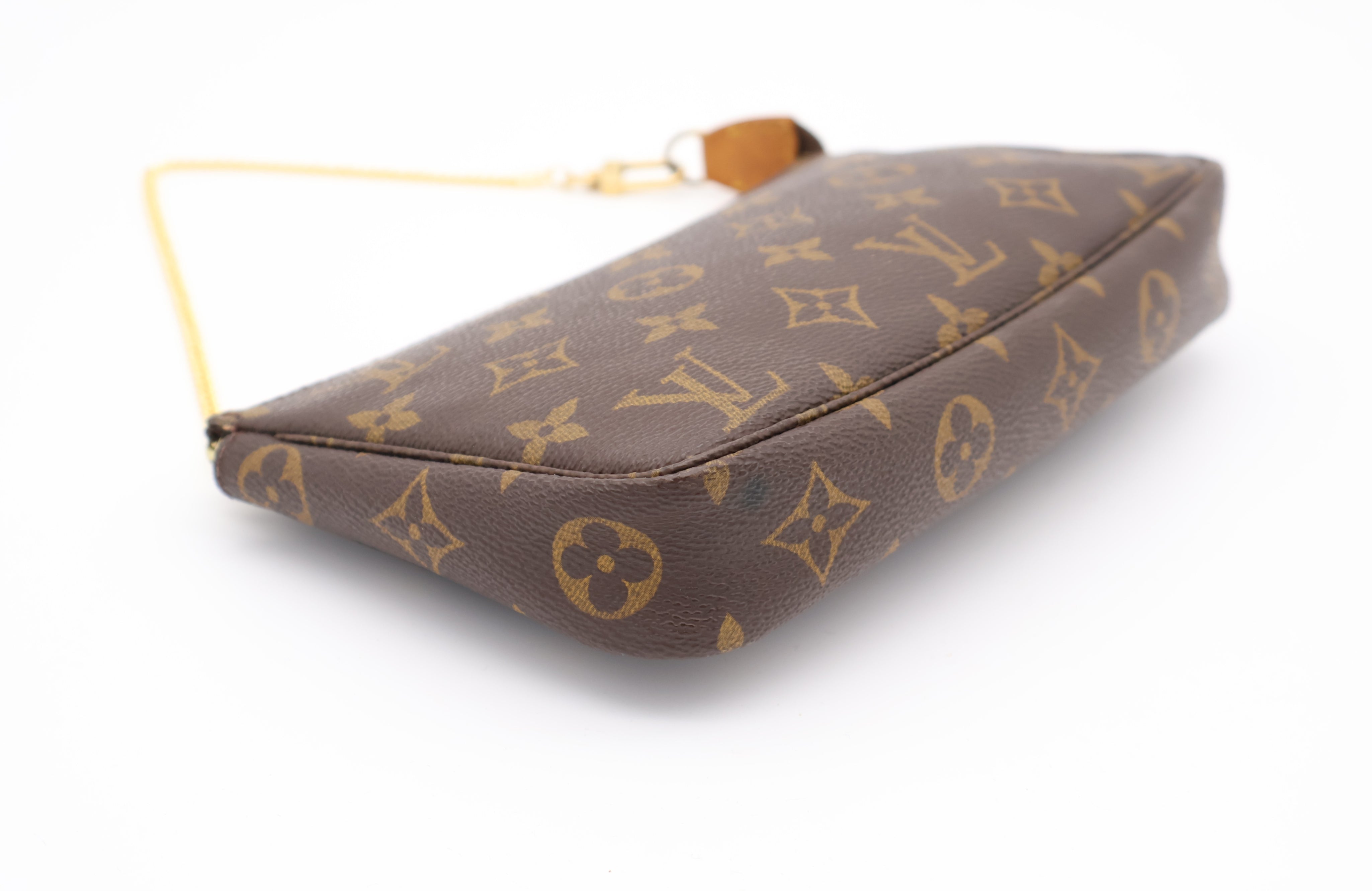 Louis Vuitton Pochette Accessoires