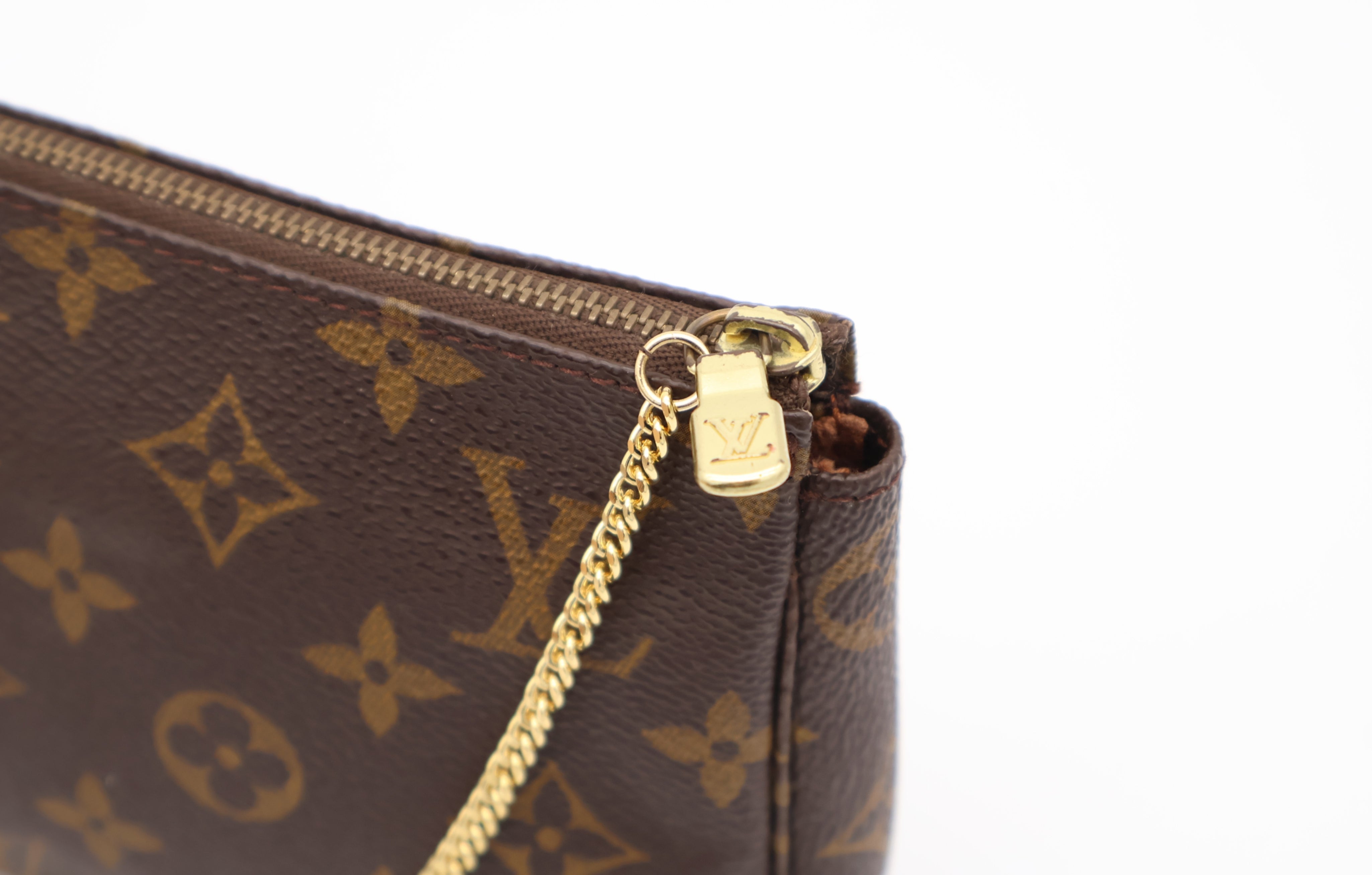Louis Vuitton Pochette Accessoires
