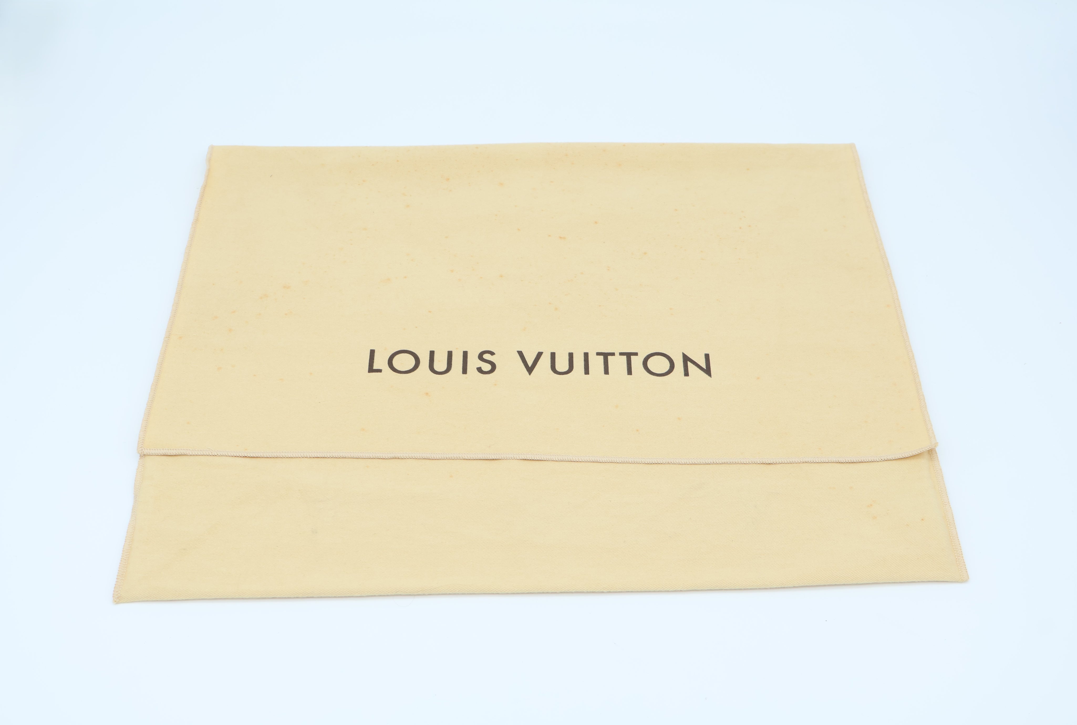 Louis Vuitton Nile