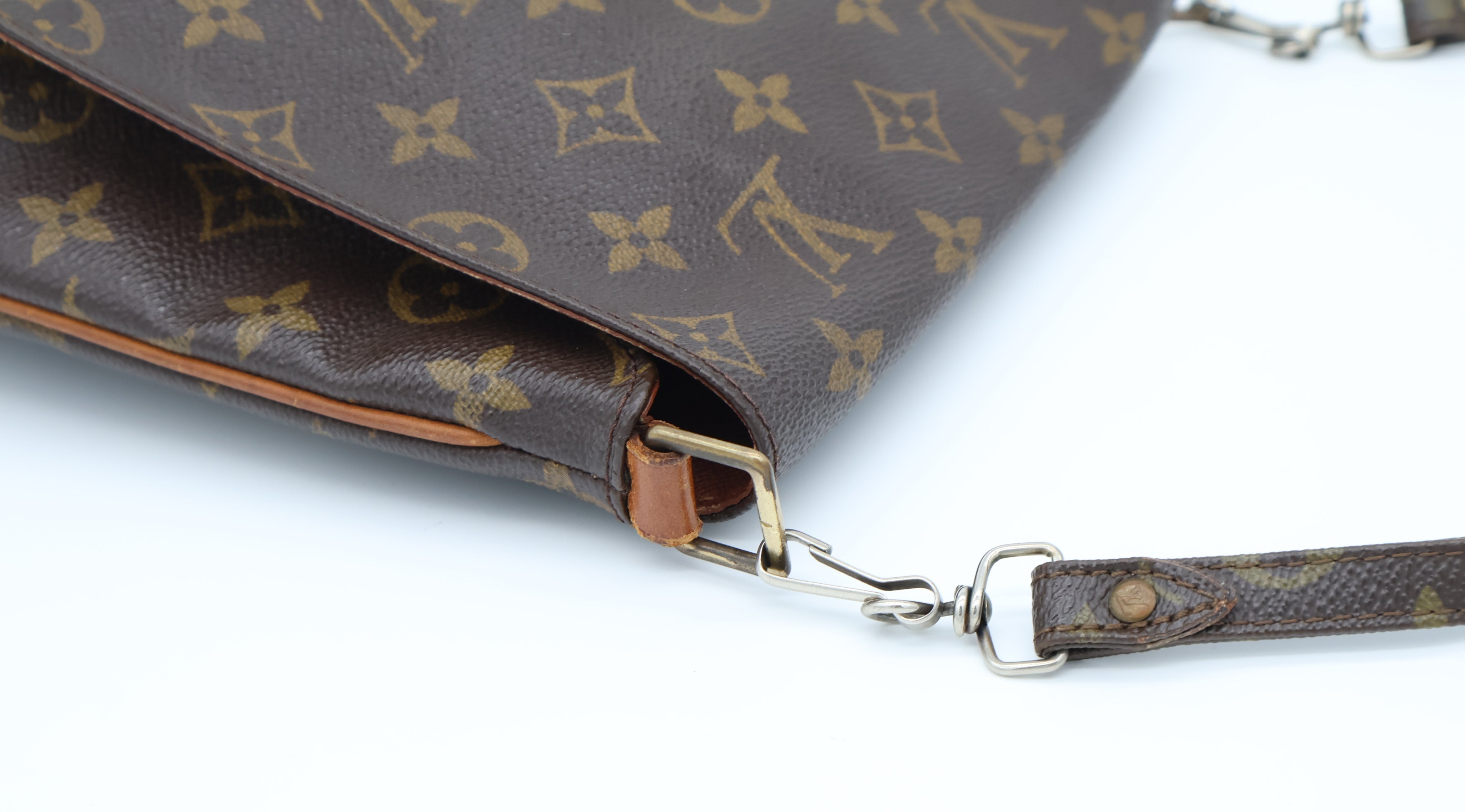 Louis Vuitton Musette Salsa