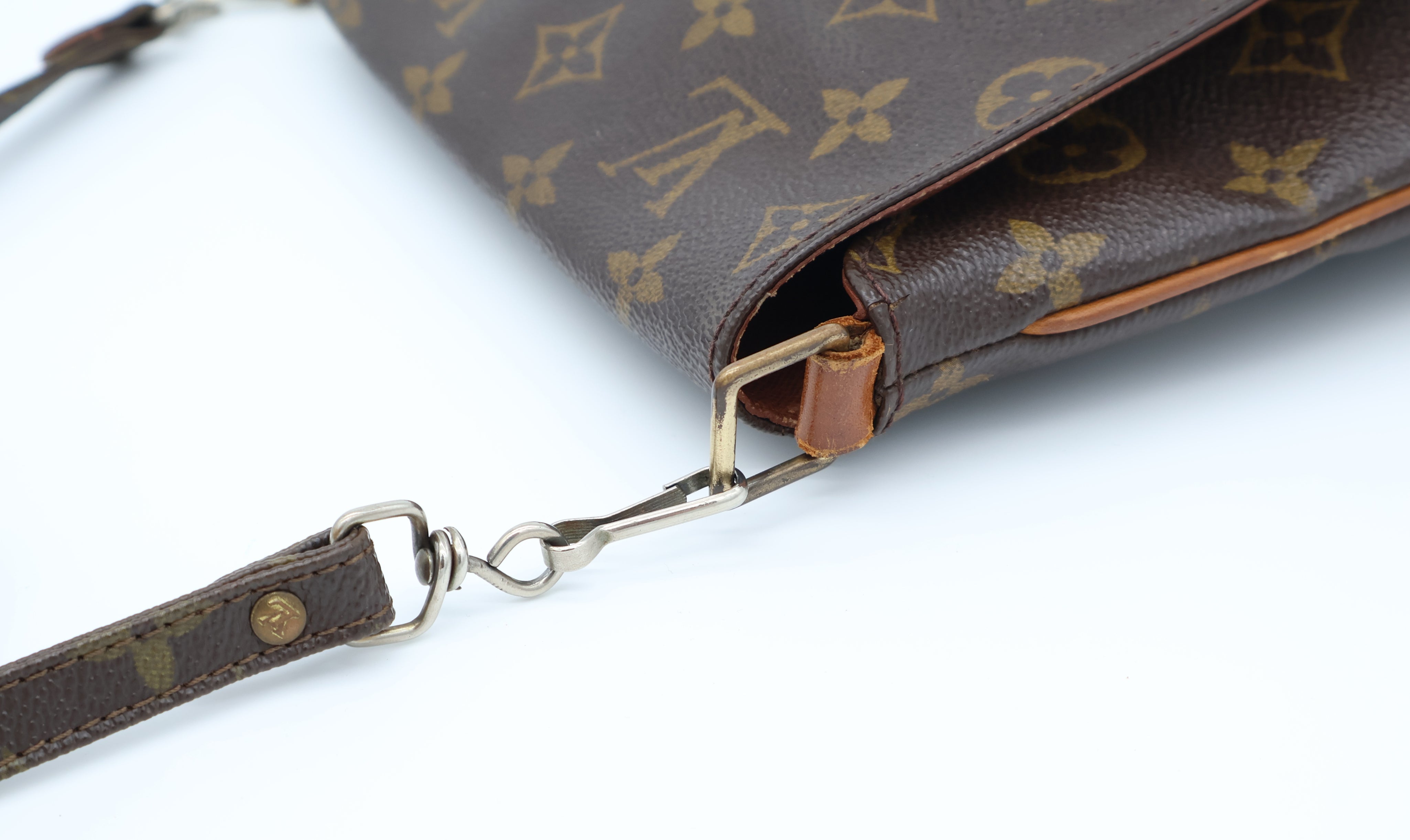 Louis Vuitton Musette Salsa