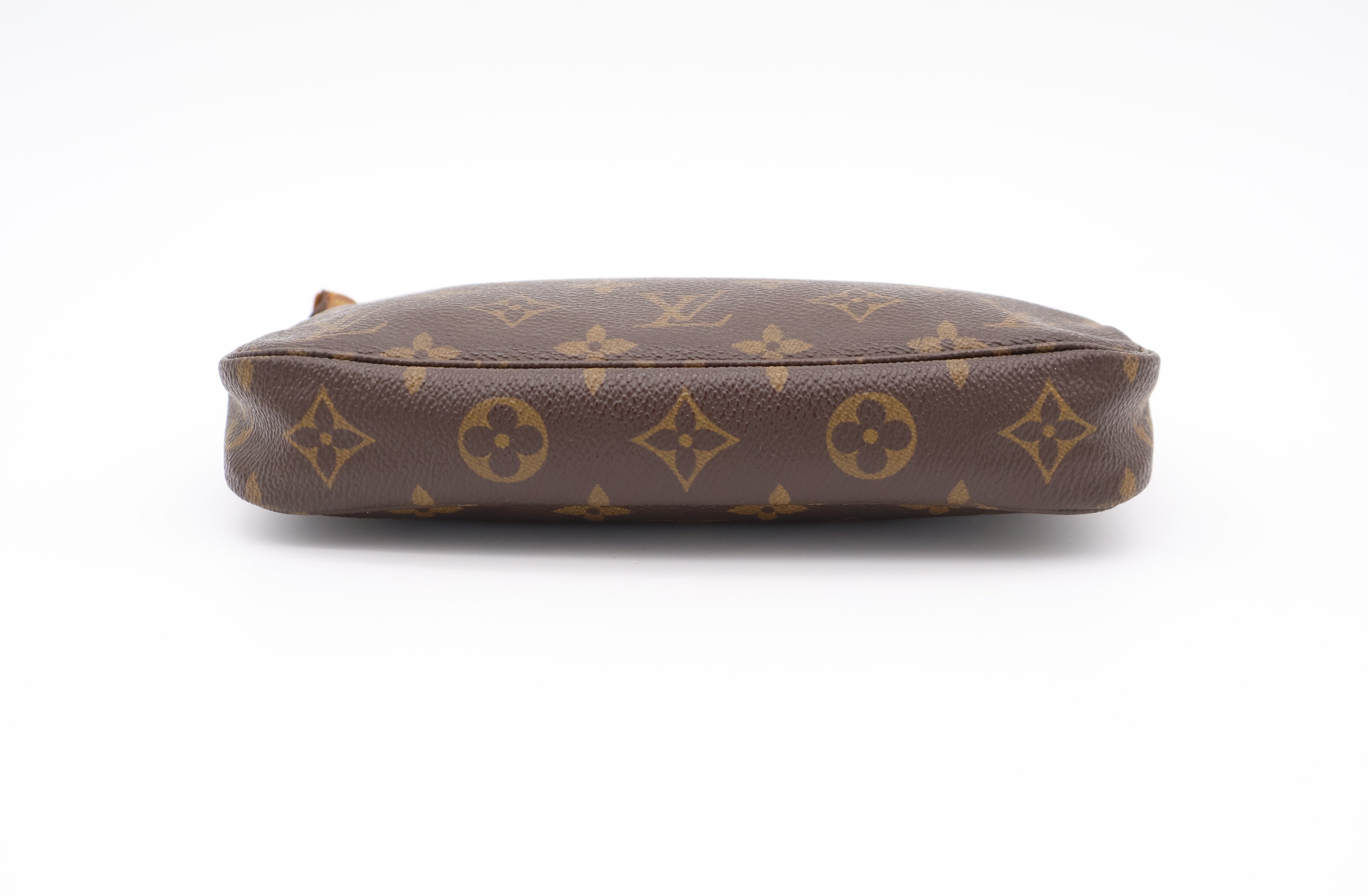 Louis Vuitton Pochette Accessoires
