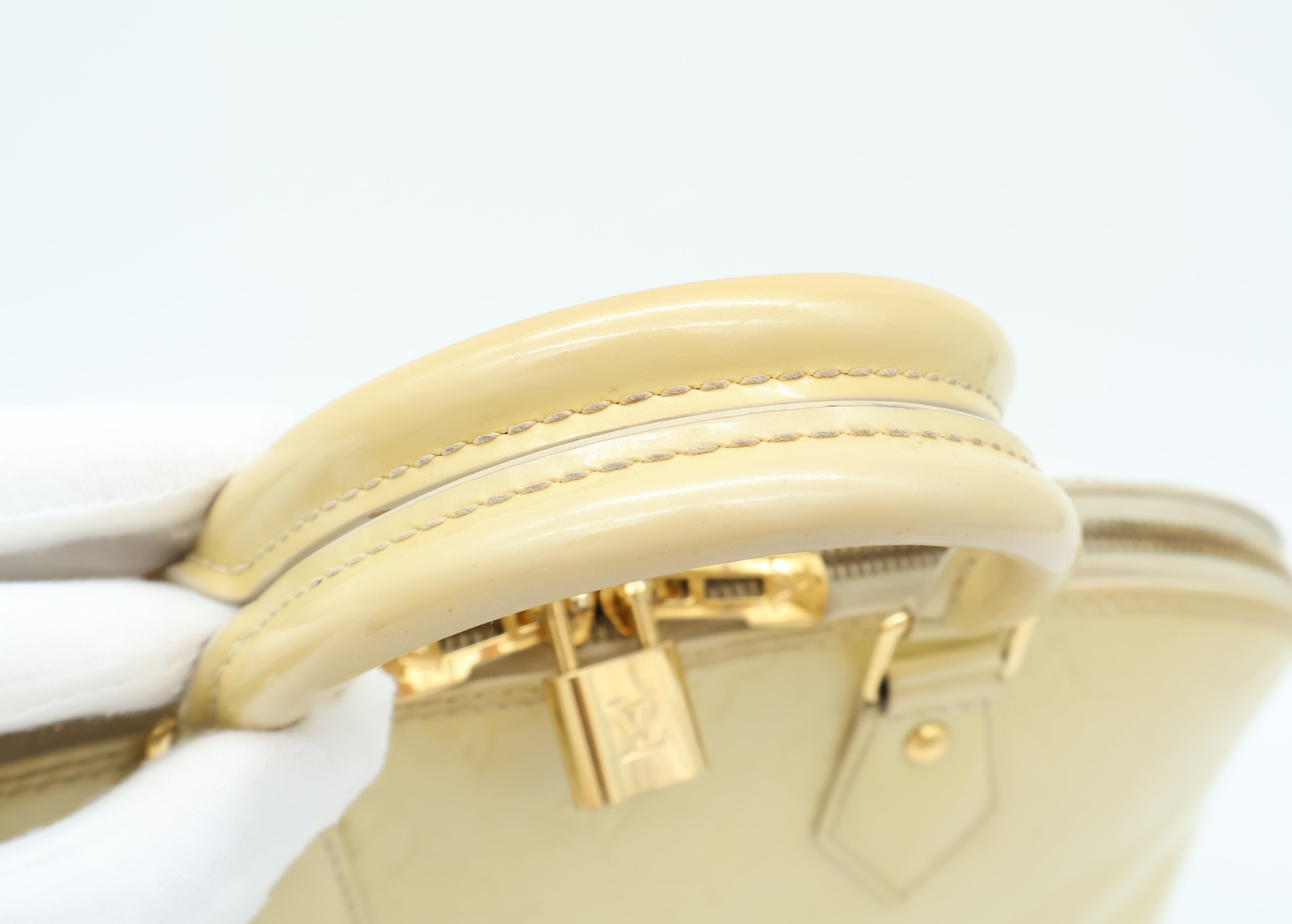 Louis Vuitton Alma PM