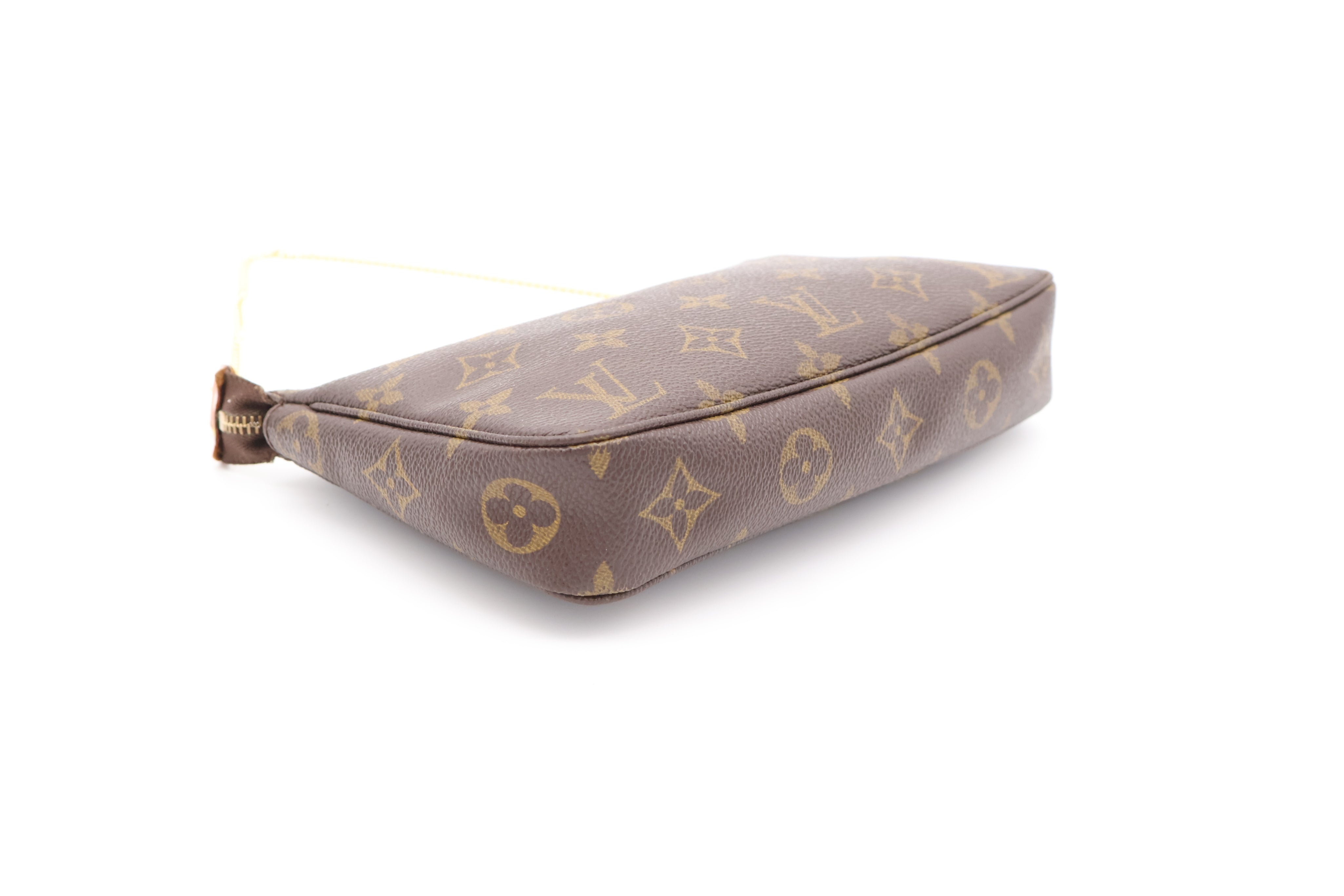 Louis Vuitton Pochette Accessoires
