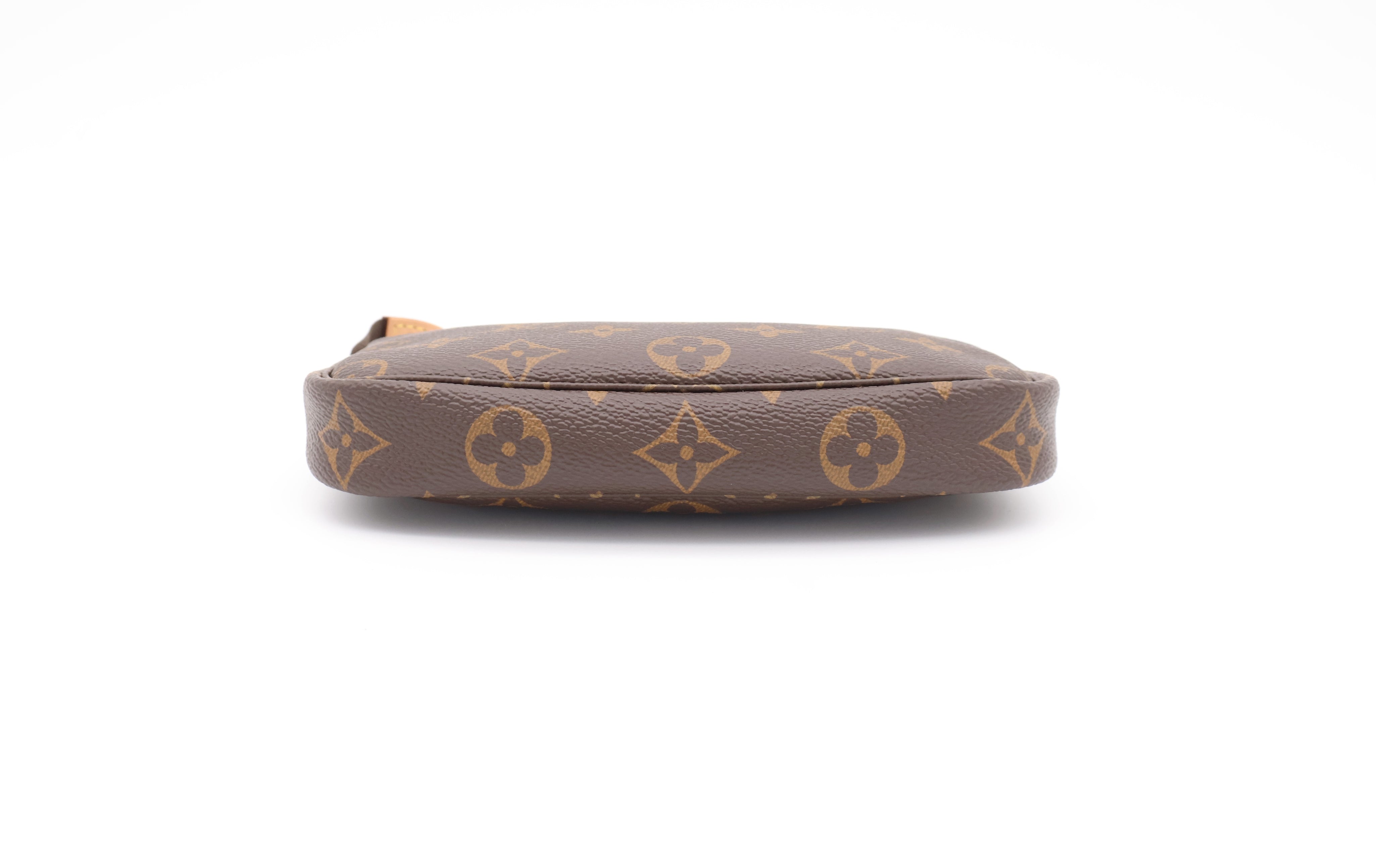 Louis Vuitton Bucket Pochette