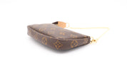 Louis Vuitton Bucket Pochette