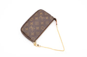 Louis Vuitton Bucket Pochette