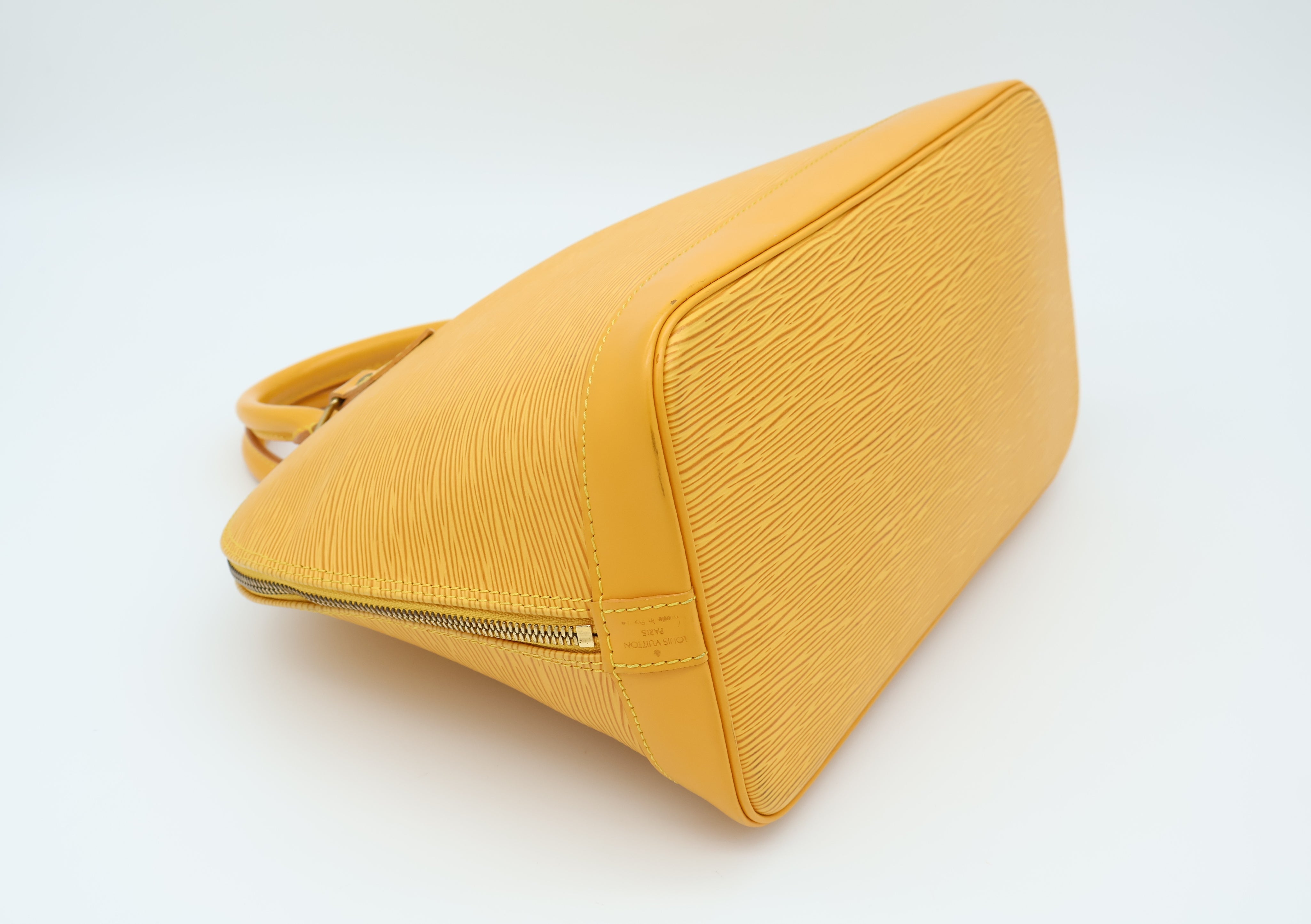 Louis Vuitton Alma PM Epi