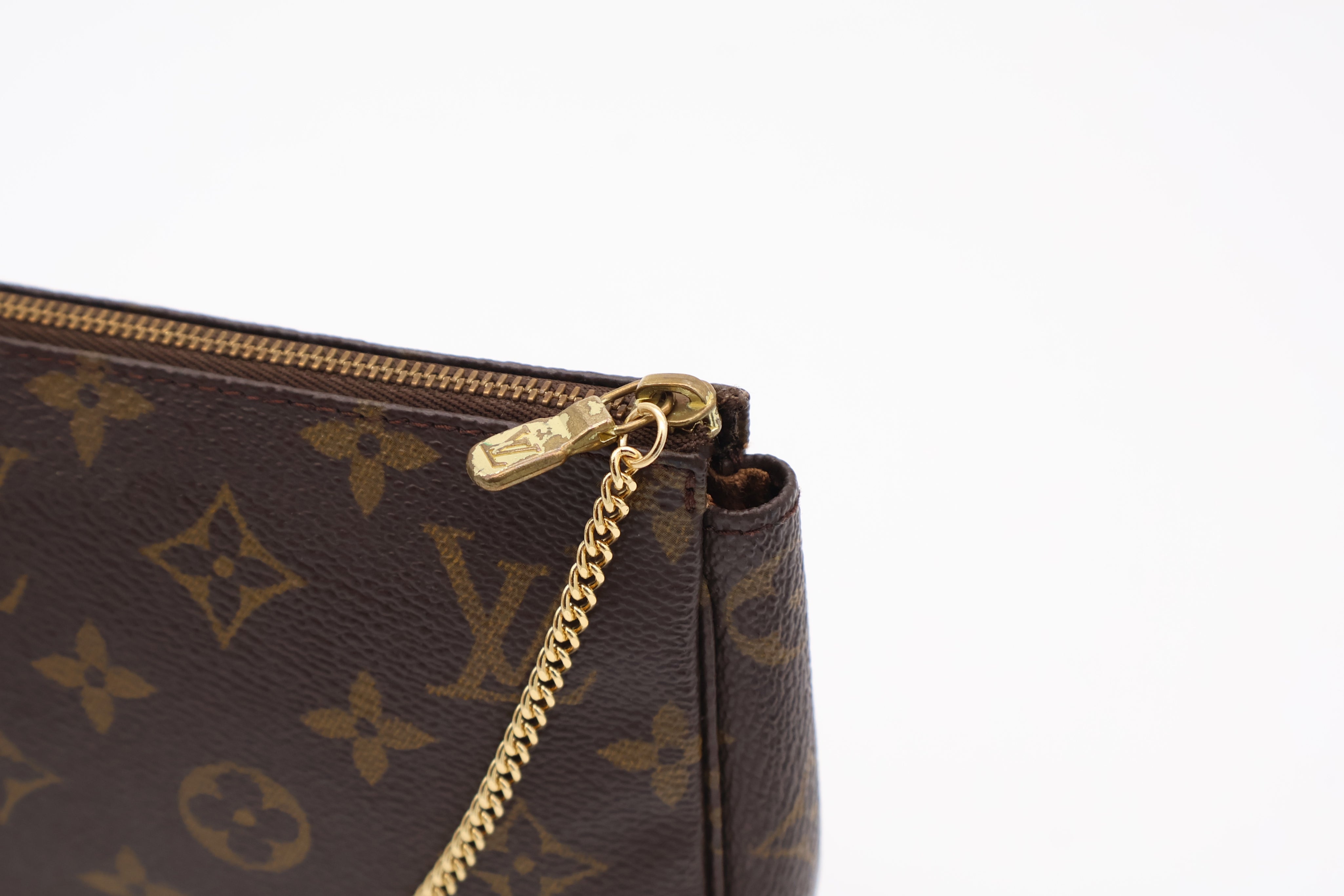 Louis Vuitton Pochette Accessoires