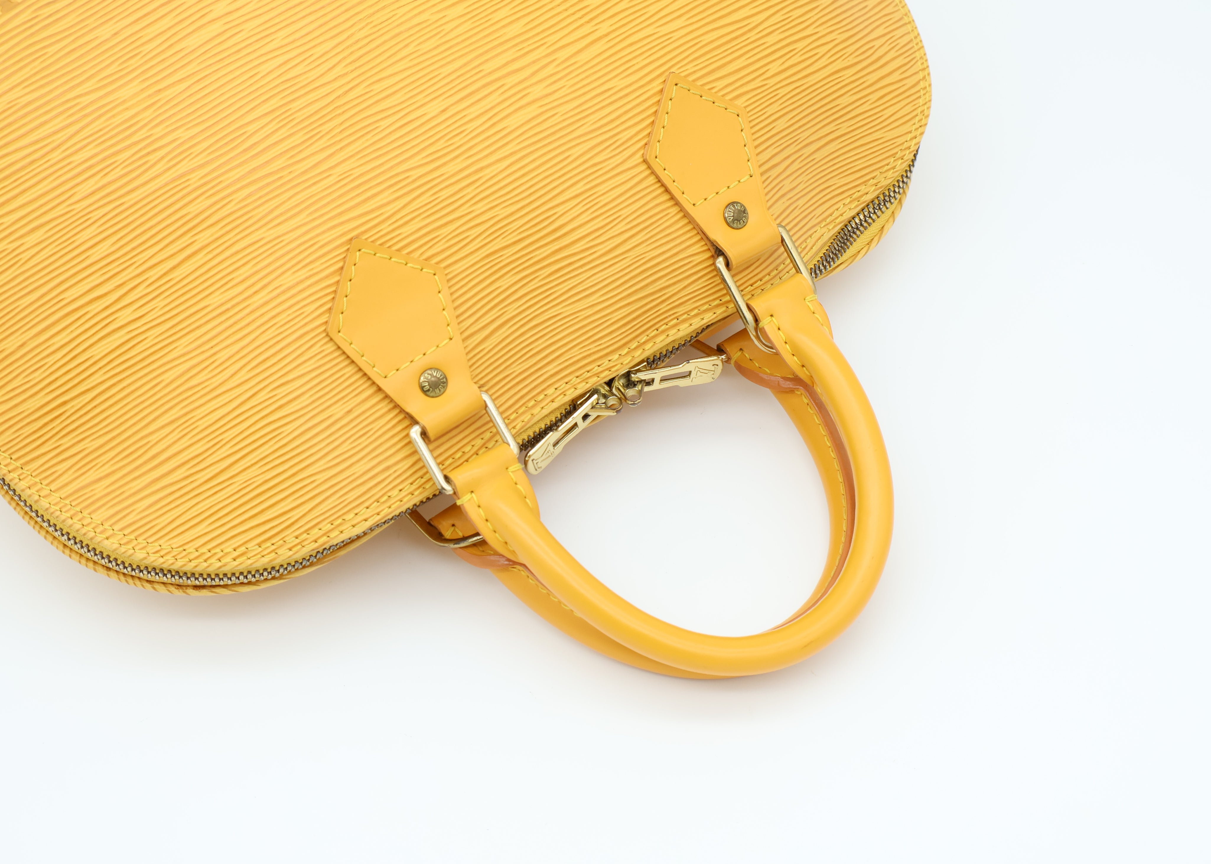 Louis Vuitton Alma PM Epi