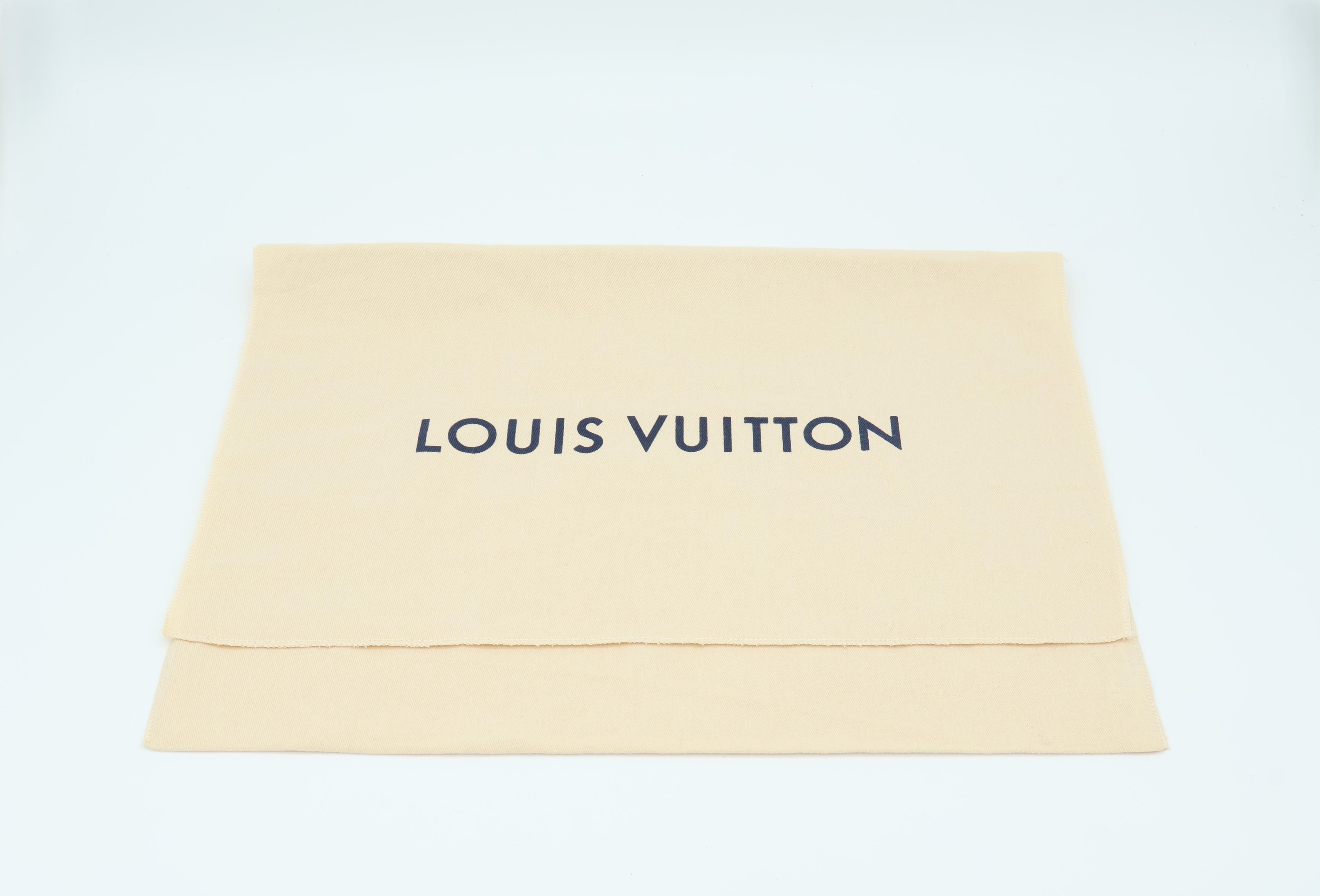 Louis Vuitton Papillon 30