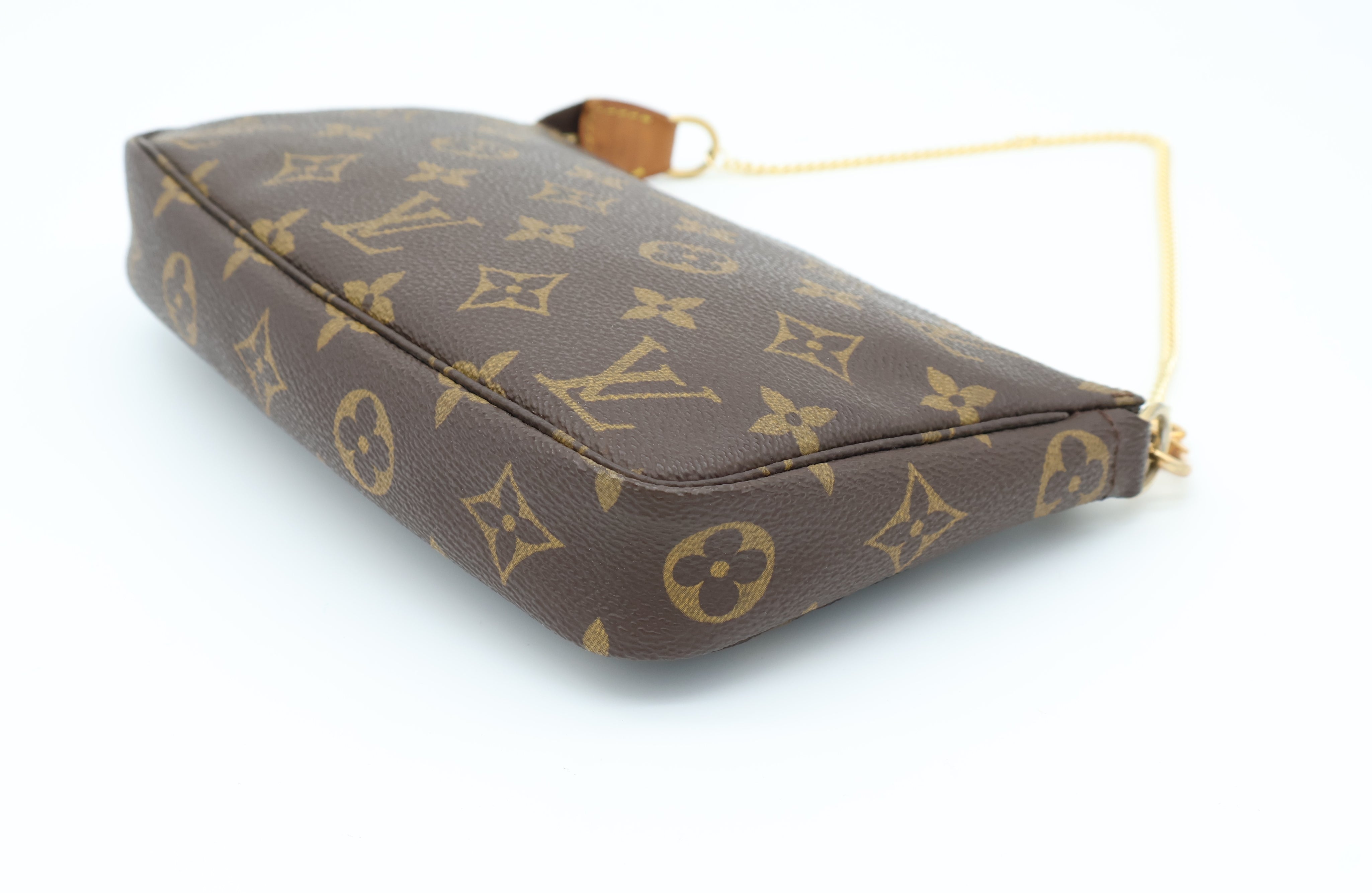 Louis Vuitton Pochette Accessoires