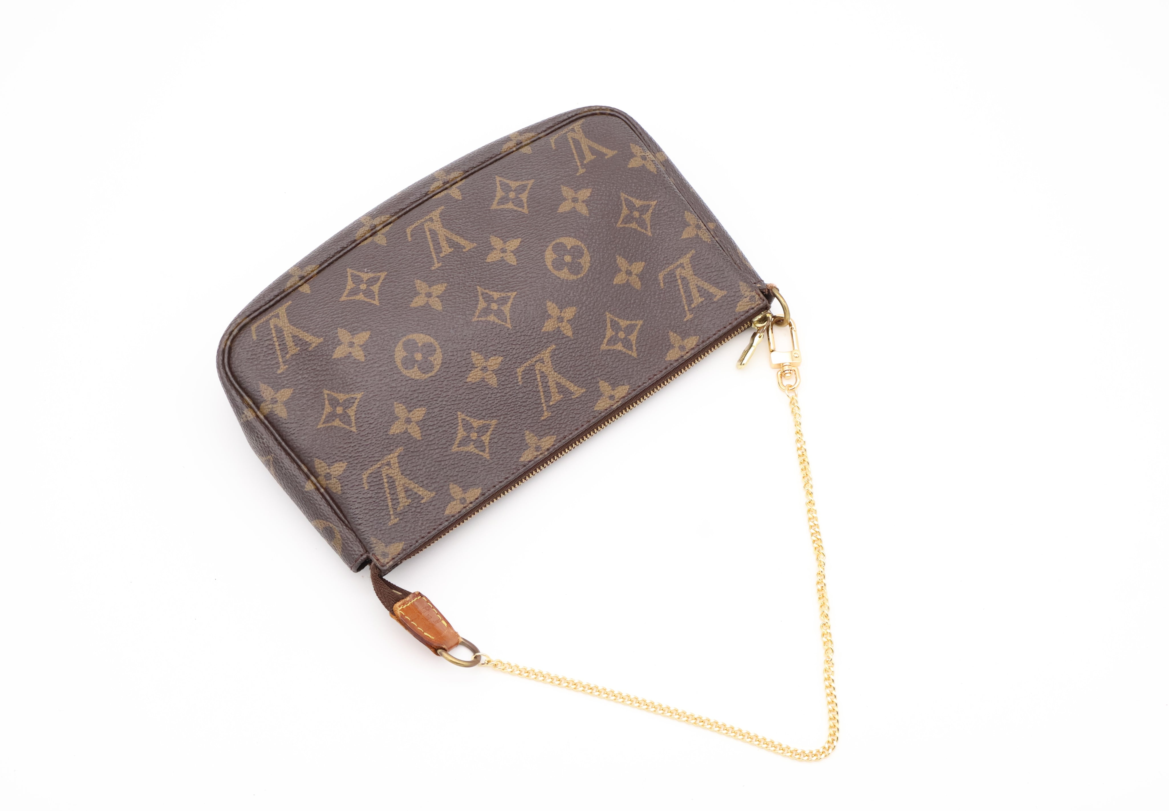 Louis Vuitton Pochette Accessoires