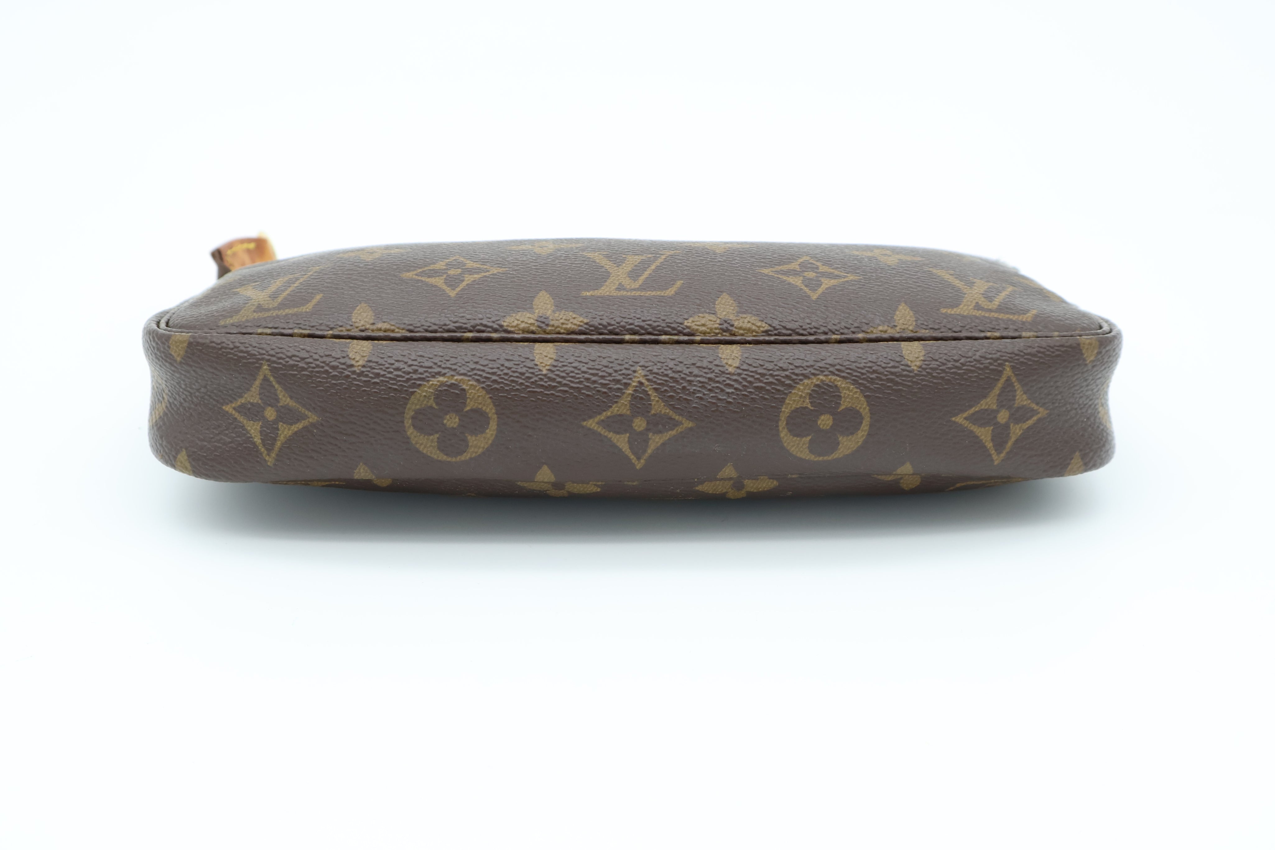 Louis Vuitton Pochette Accessoires