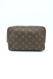 Louis Vuitton Trousse Toilette 23