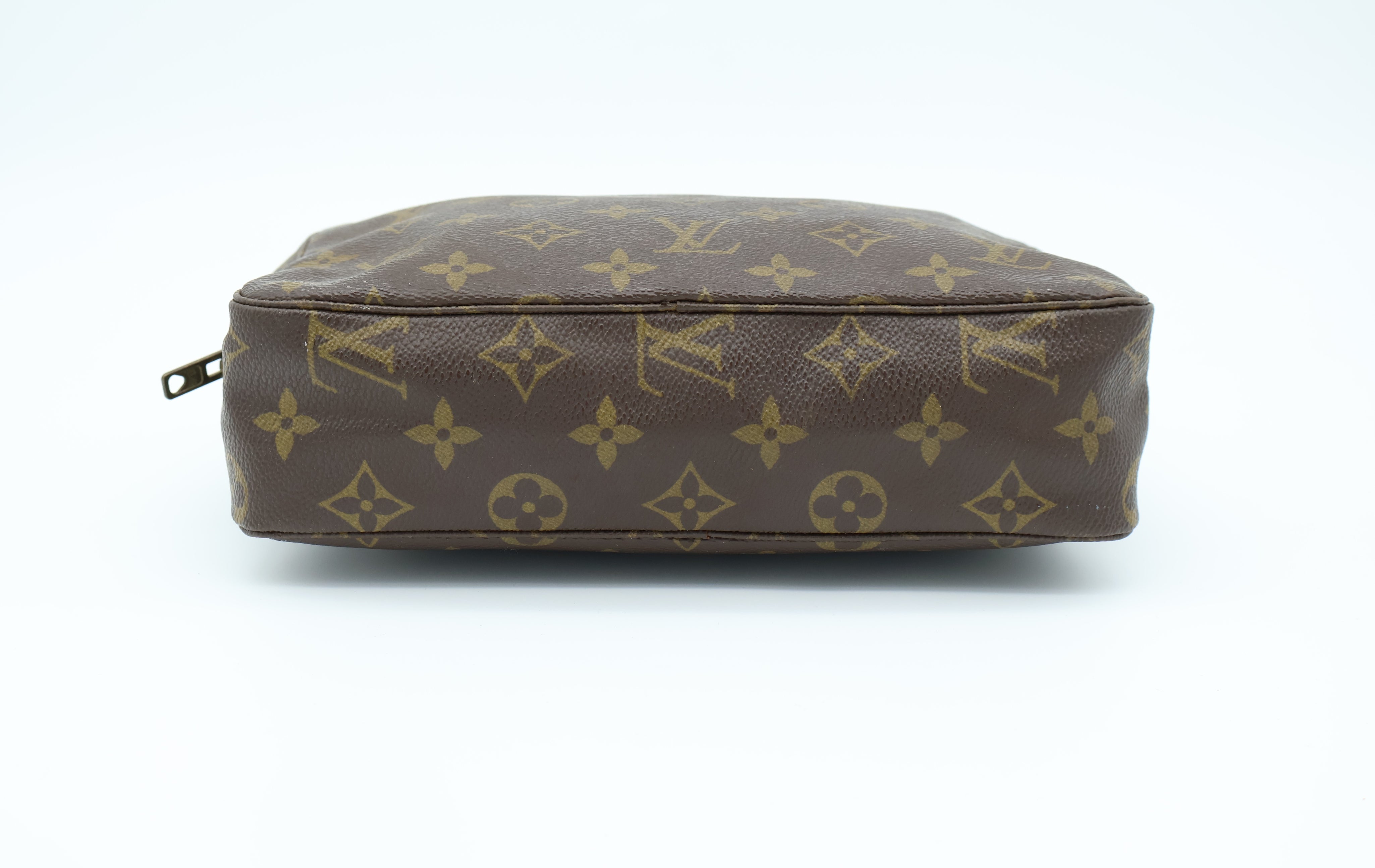 Louis Vuitton Trousse Toilette 23