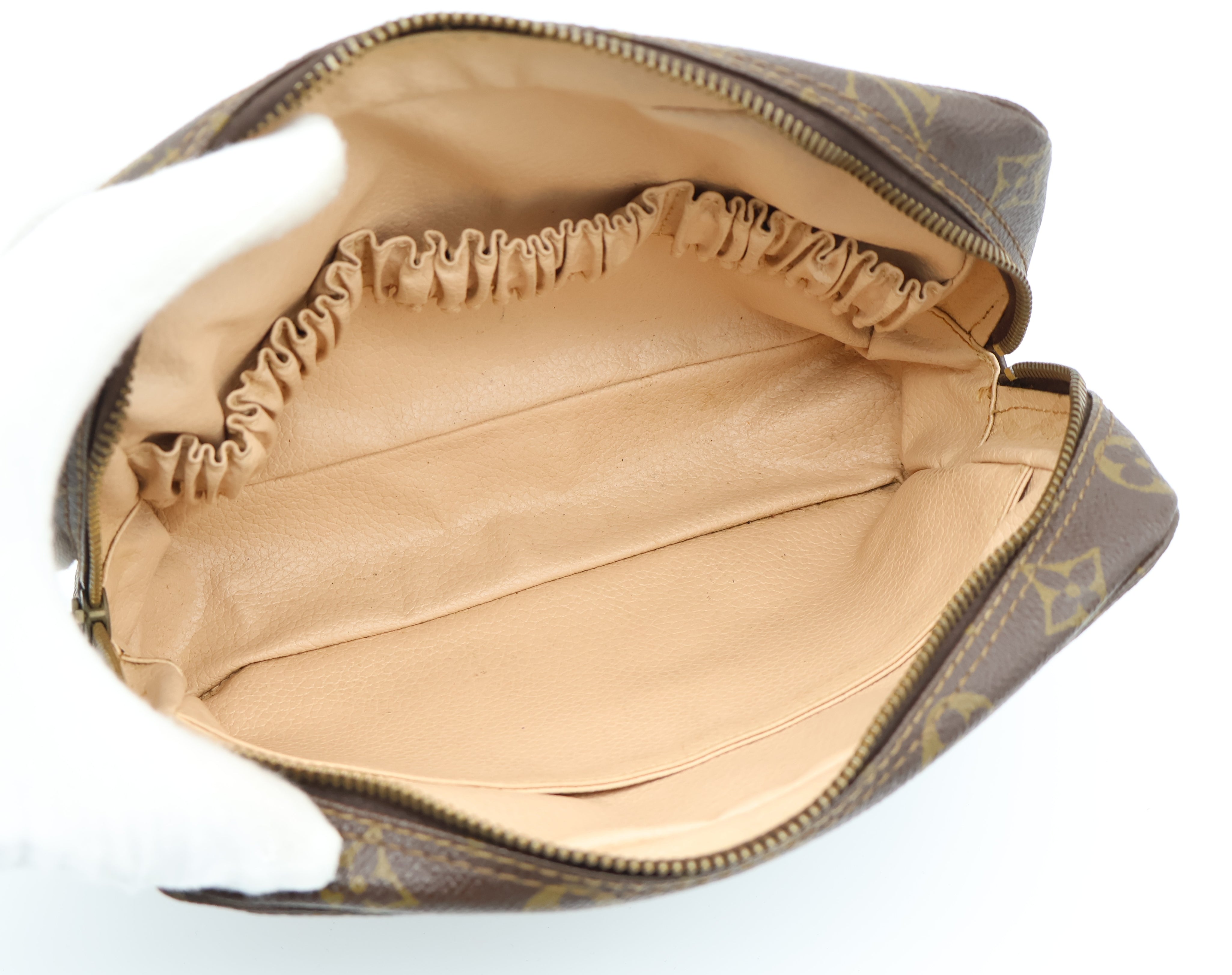 Louis Vuitton Trousse Toilette 23