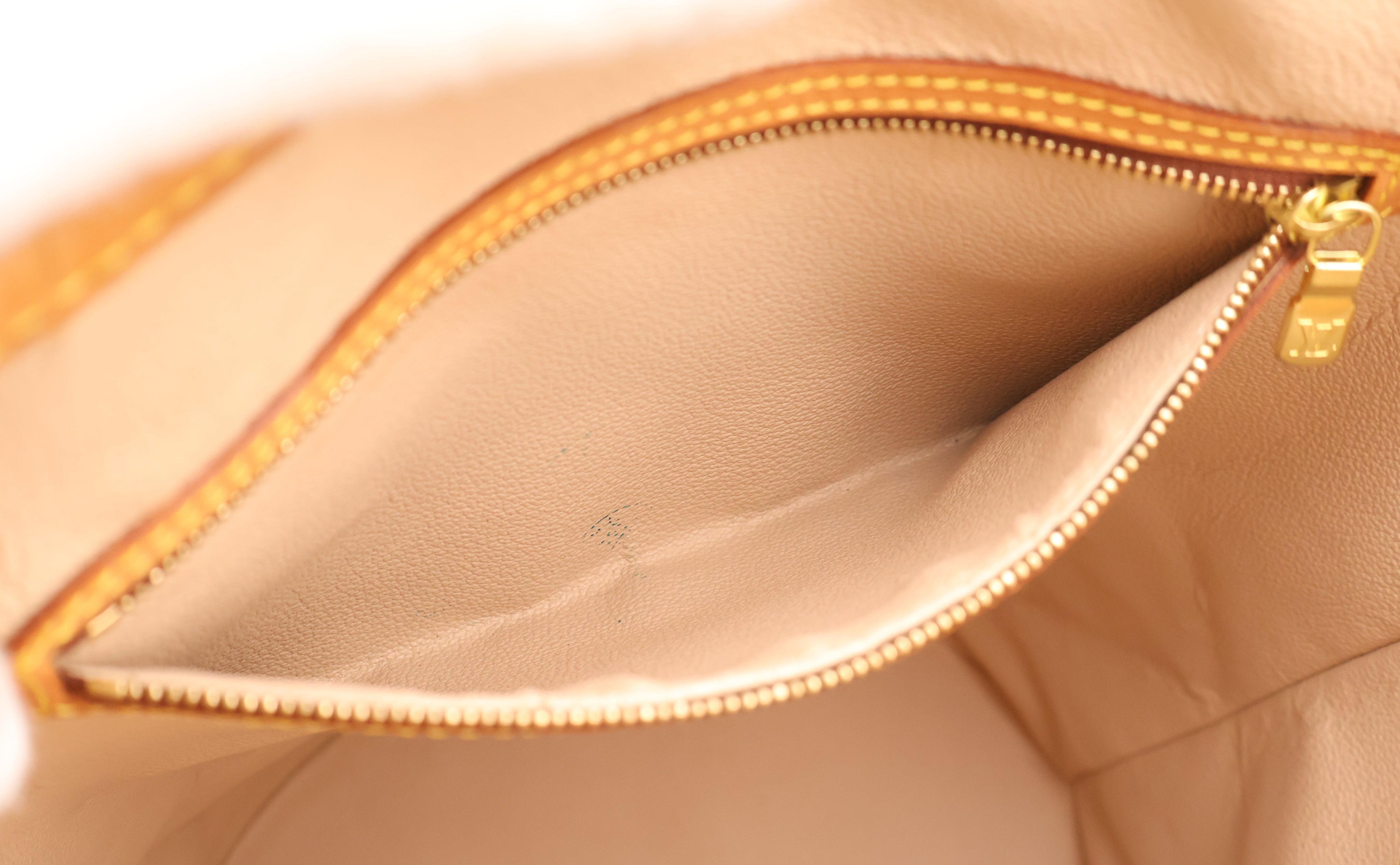Louis Vuitton Bucket GM