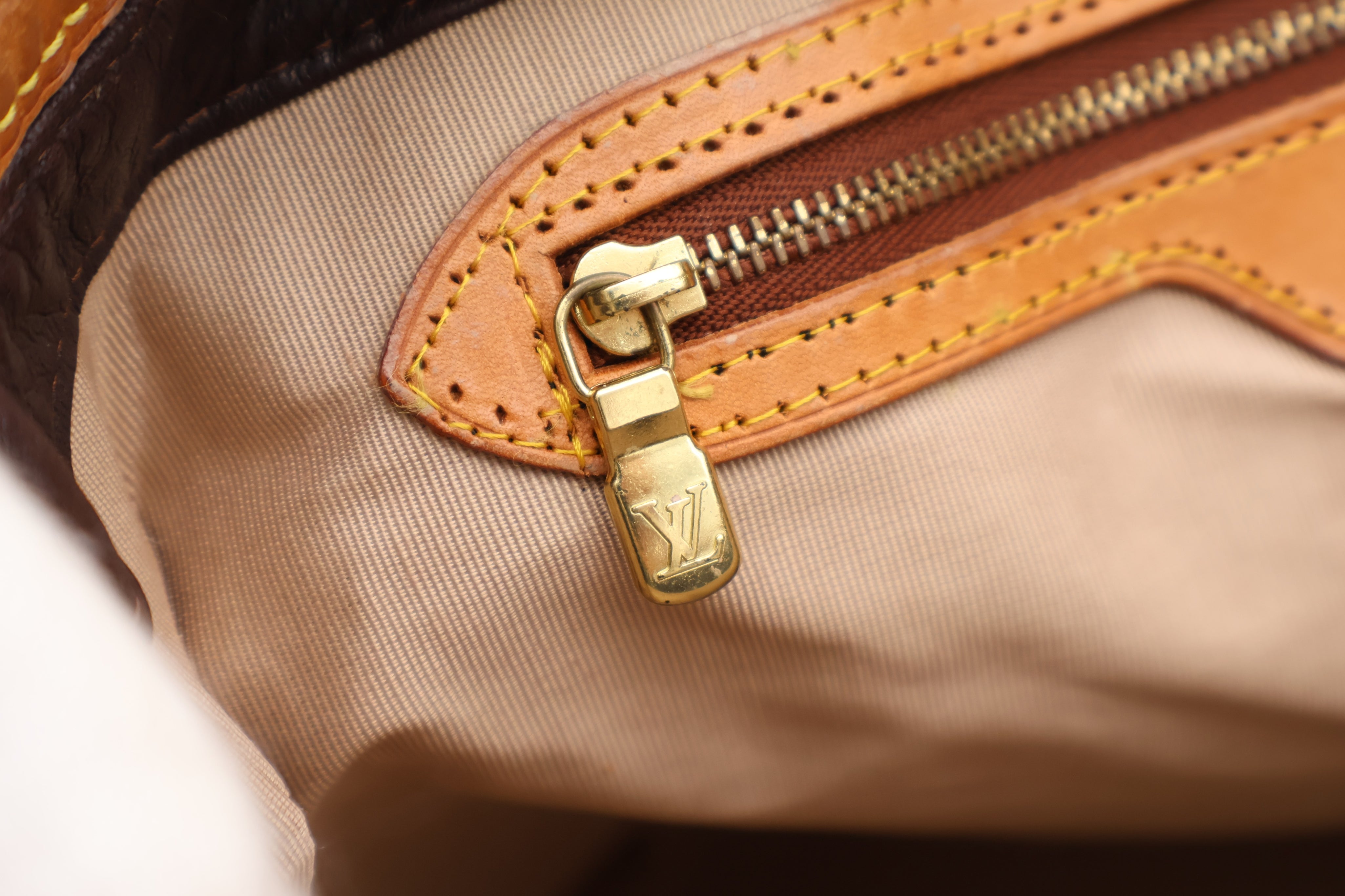 Louis Vuitton Bucket GM