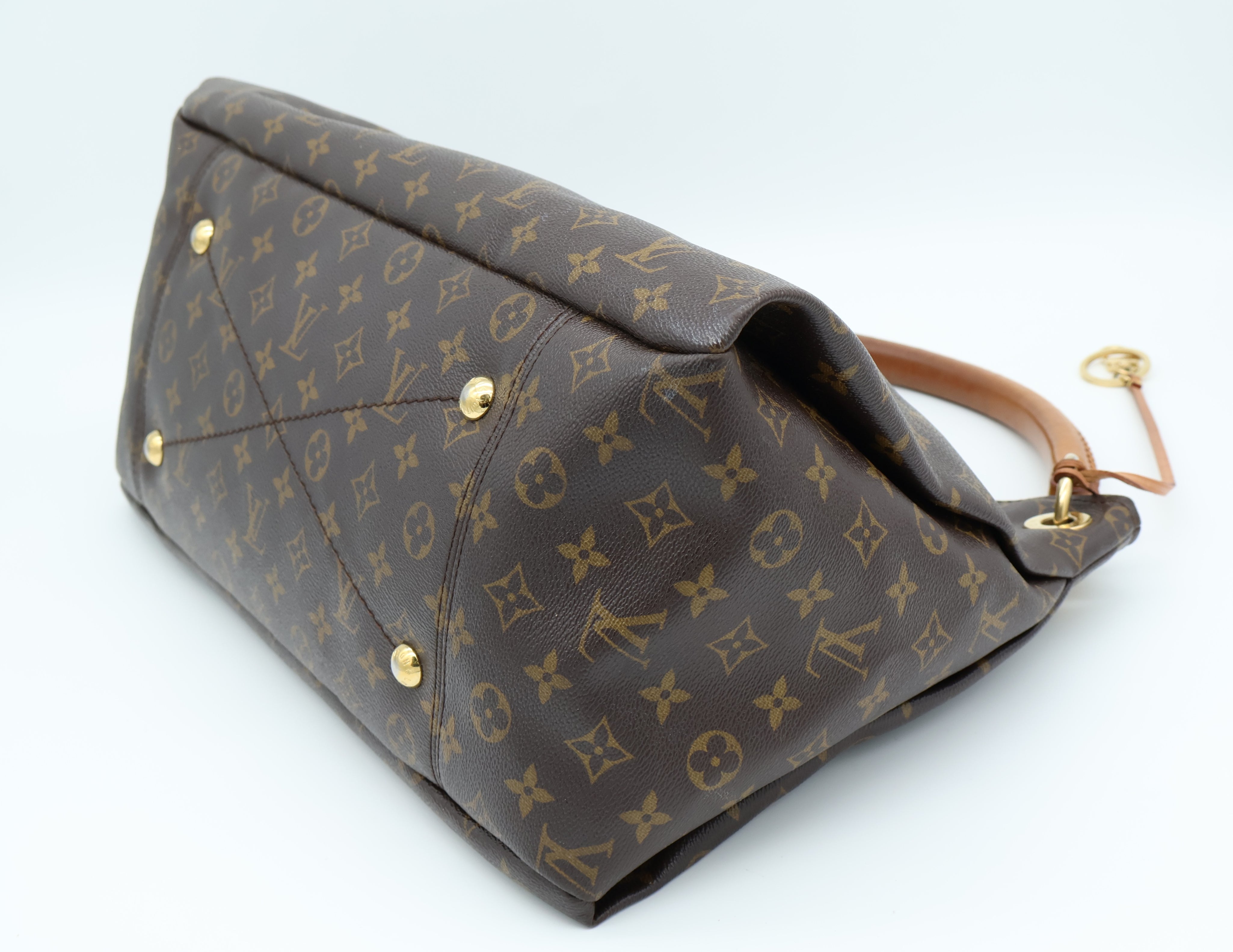 Louis Vuitton Artsy MM Monogram