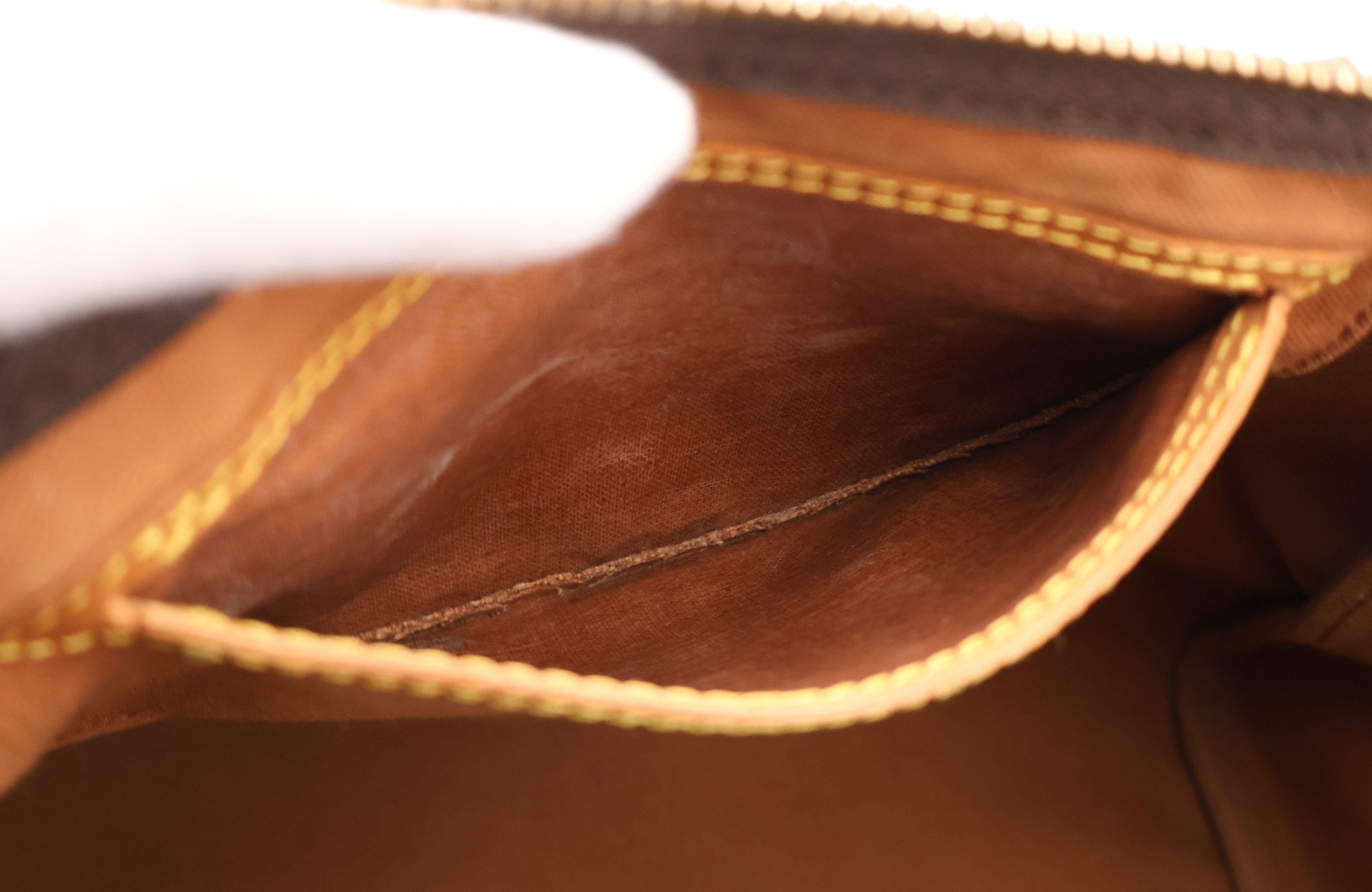 Louis Vuitton Speedy 35