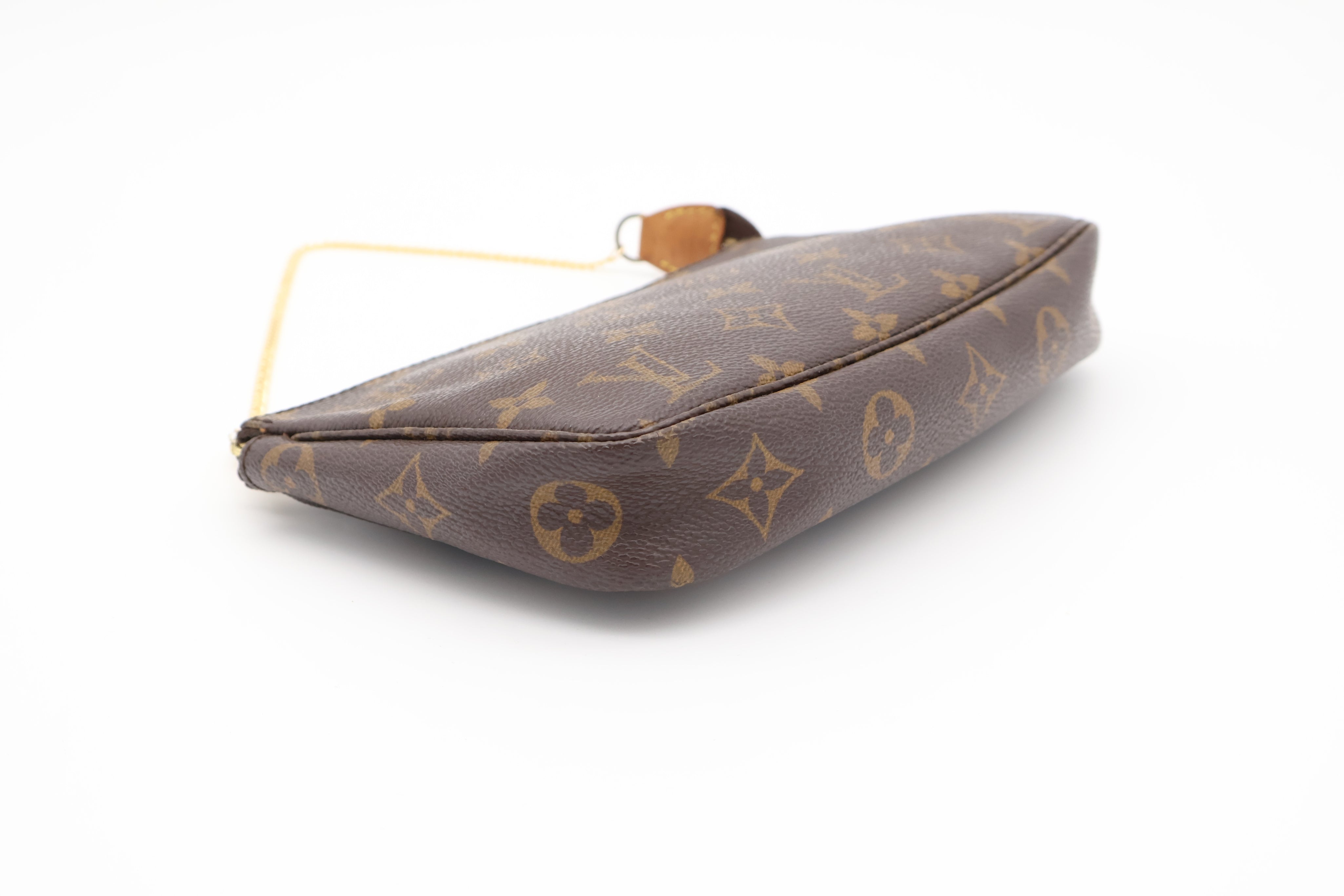 Louis Vuitton Pochette Accessoires