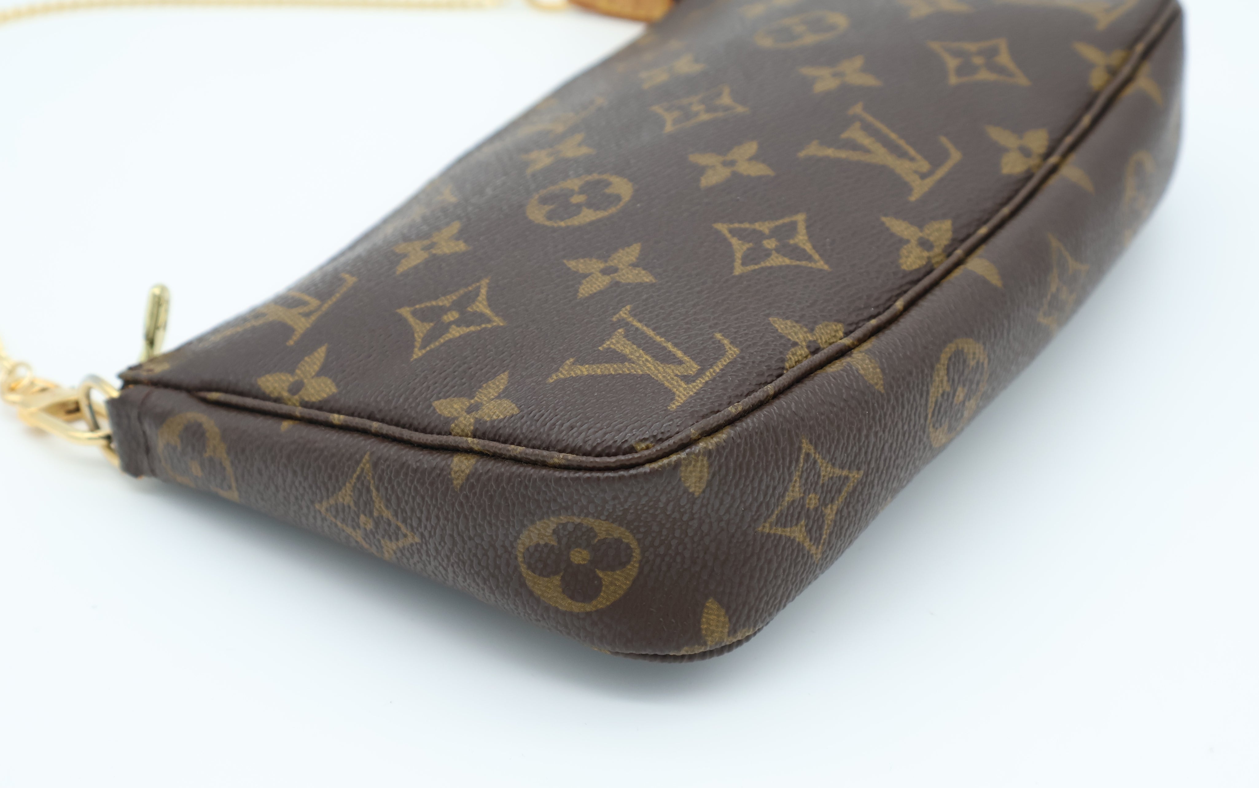 Louis Vuitton Pochette Accessoires