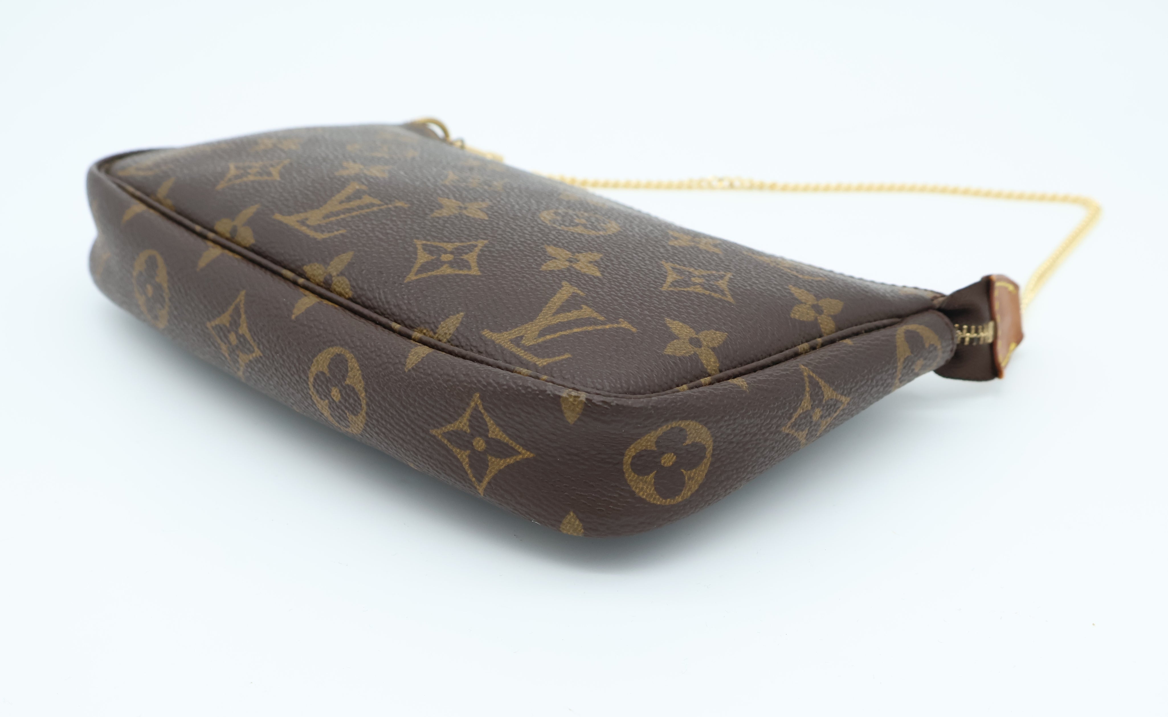 Louis Vuitton Pochette Accessoires