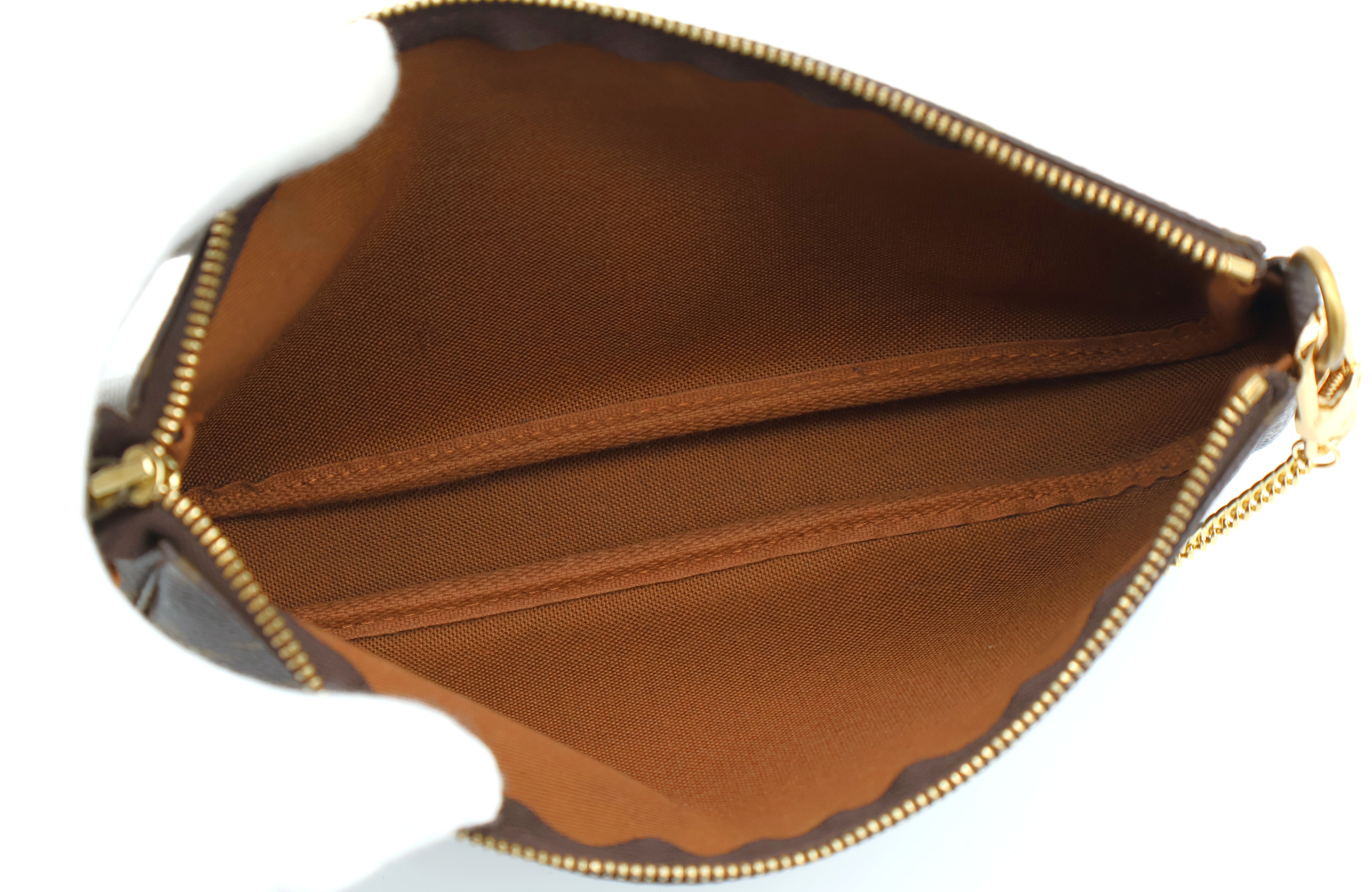 Louis Vuitton Pochette Accessoires