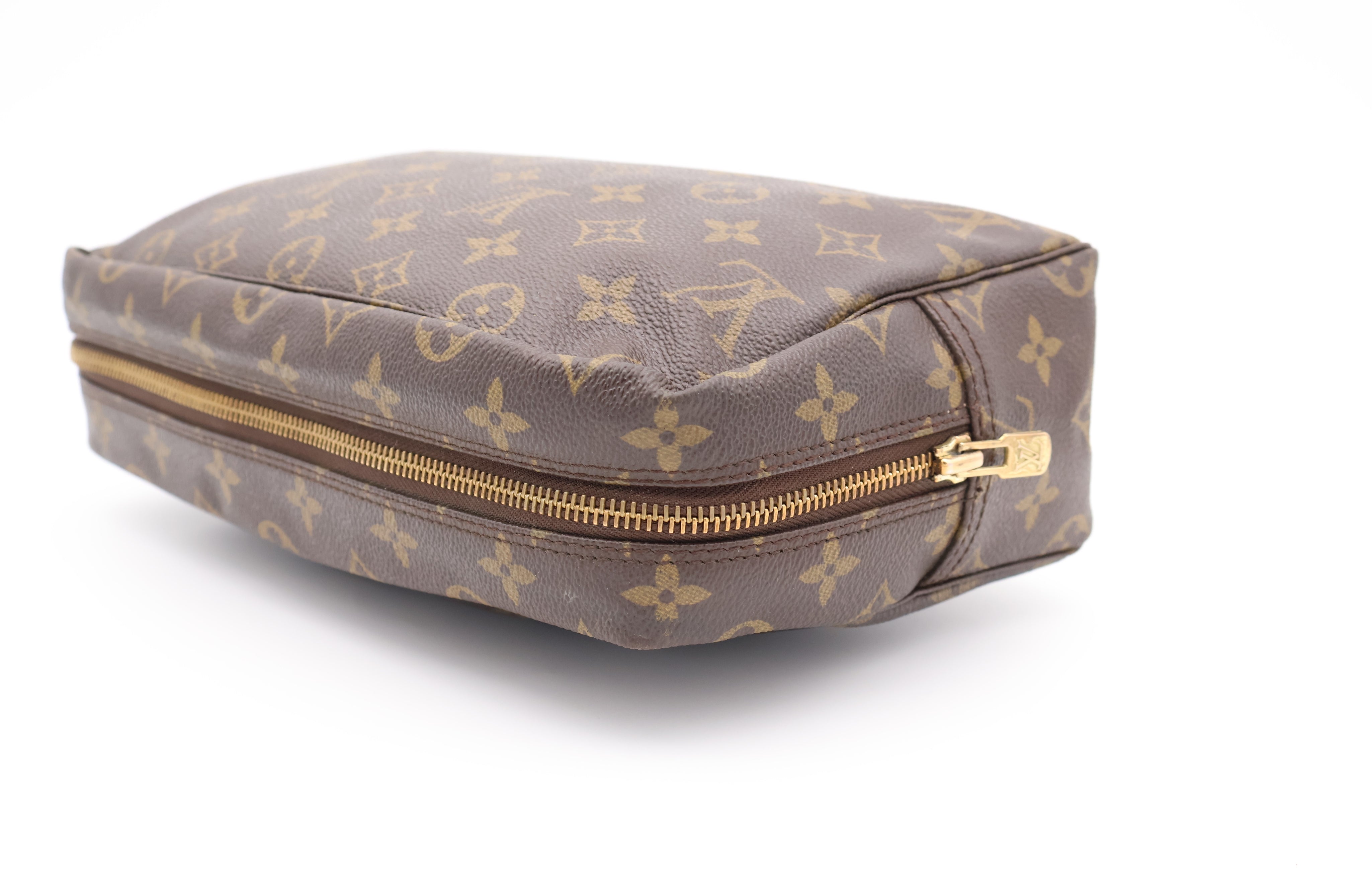 Louis Vuitton Trousse Toilette 28
