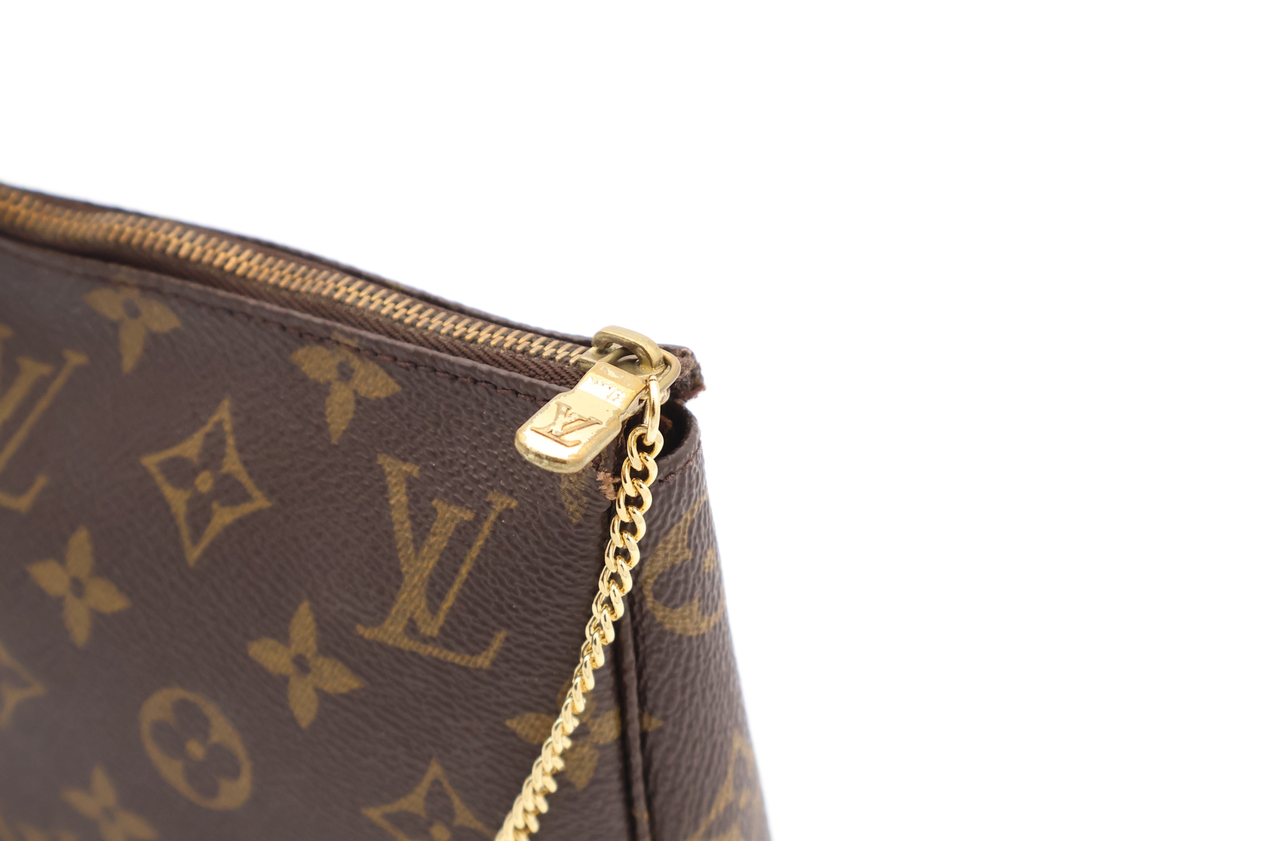 Louis Vuitton Pochette Accessoires
